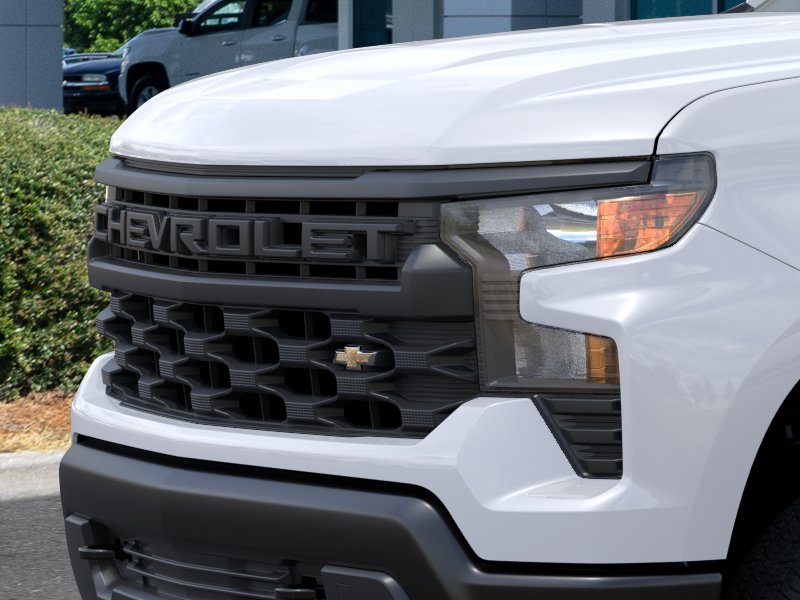 New 2026 Summit White Chevrolet WT image 13