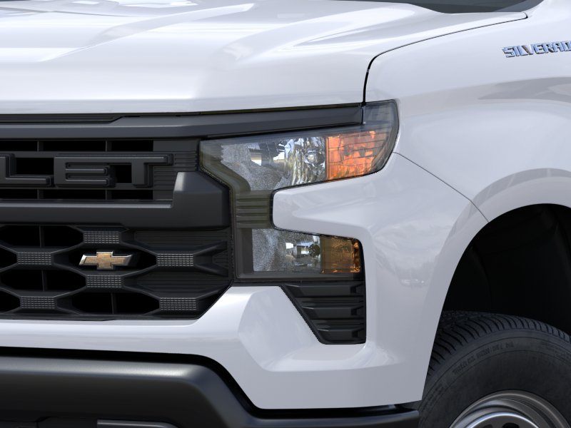 New 2026 Summit White Chevrolet WT image 10