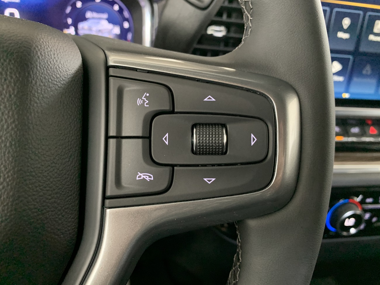 2024 Chevrolet Silverado 1500 RST photo 17