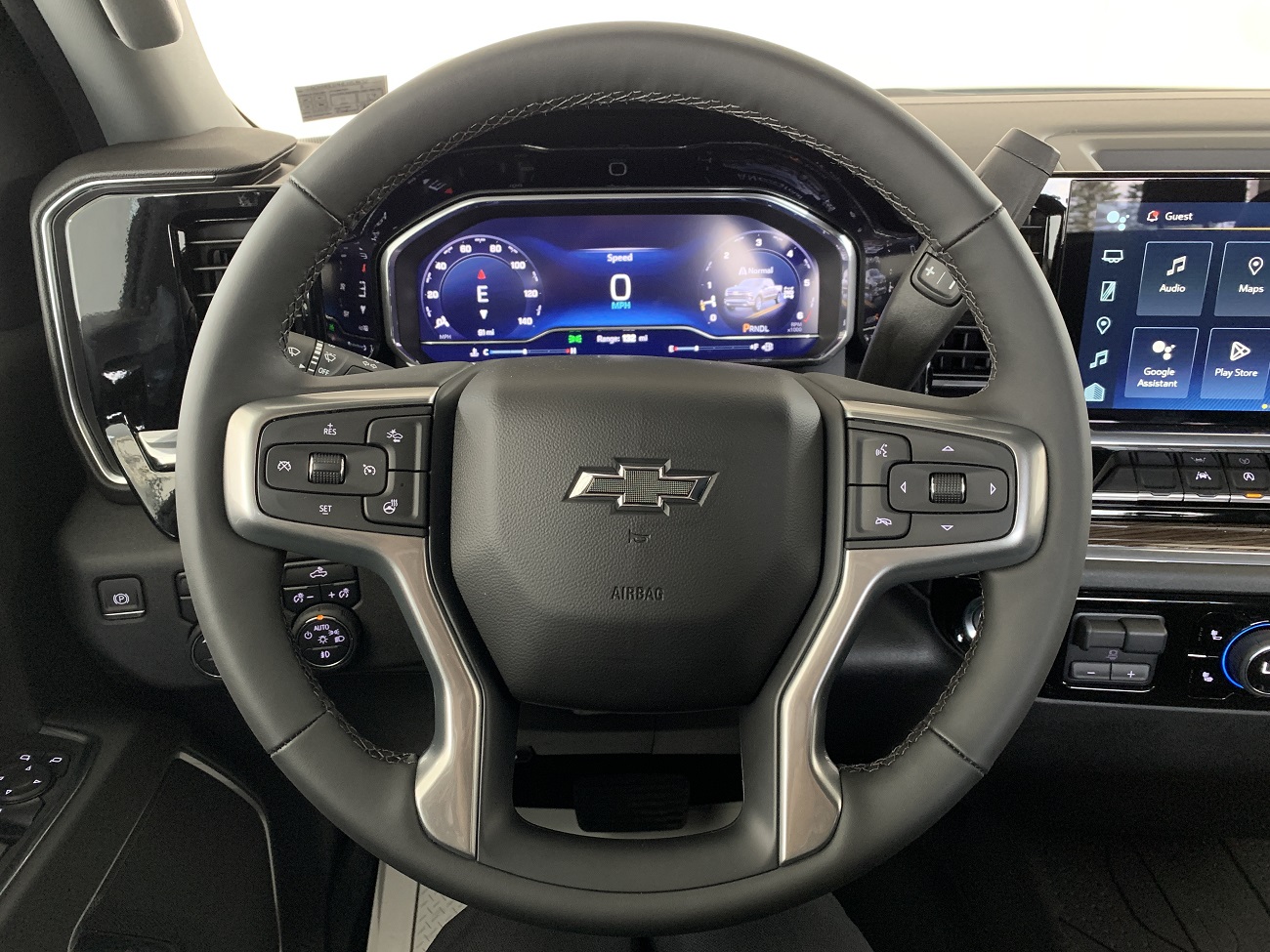 2024 Chevrolet Silverado 1500 RST photo 16