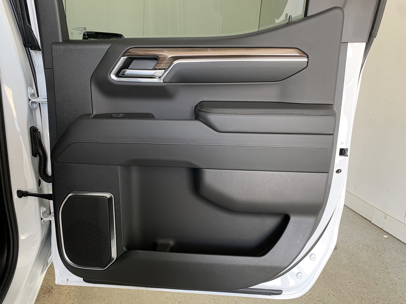2024 Chevrolet Silverado 1500 RST photo 35
