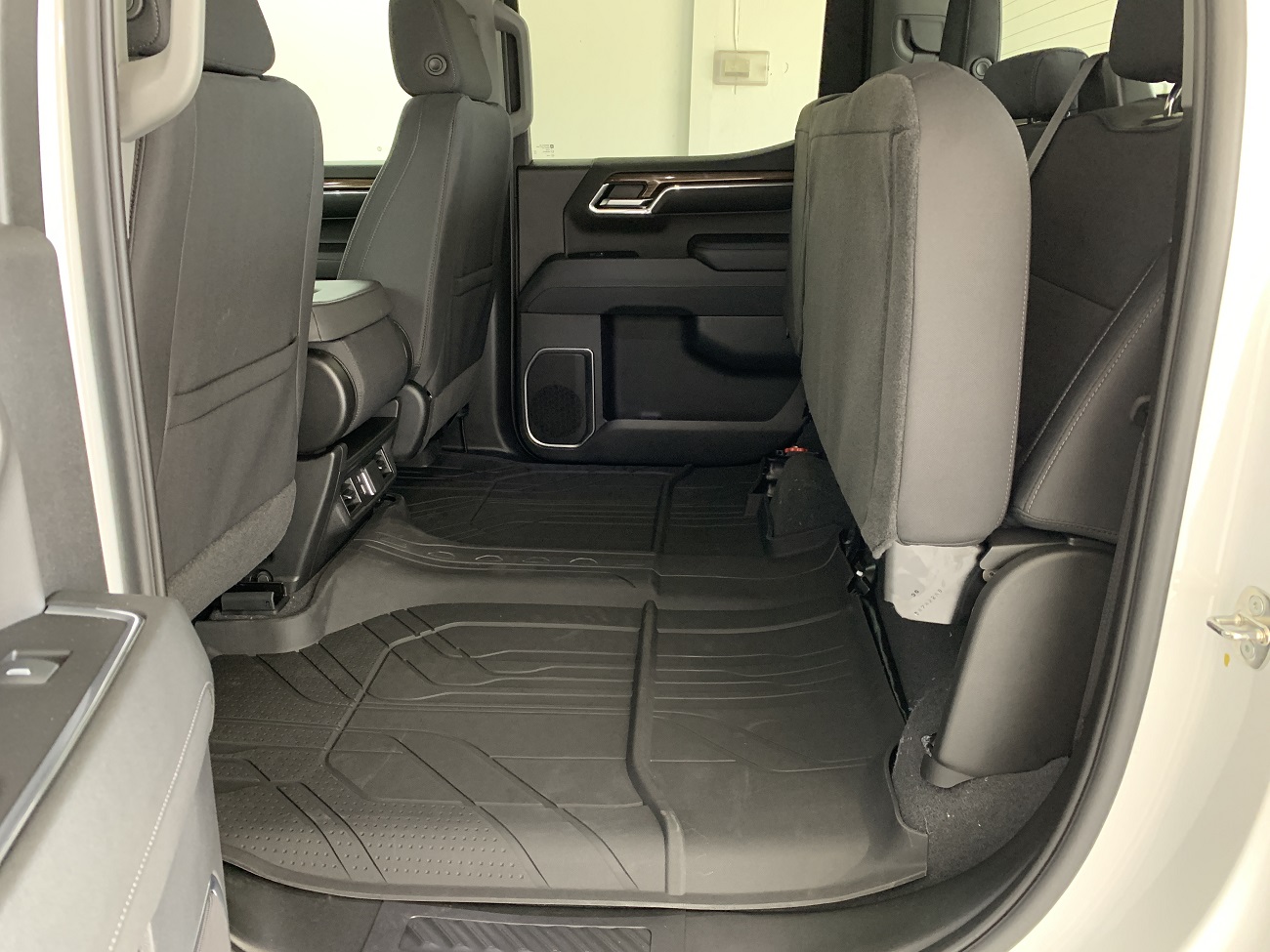 2024 Chevrolet Silverado 1500 RST photo 39