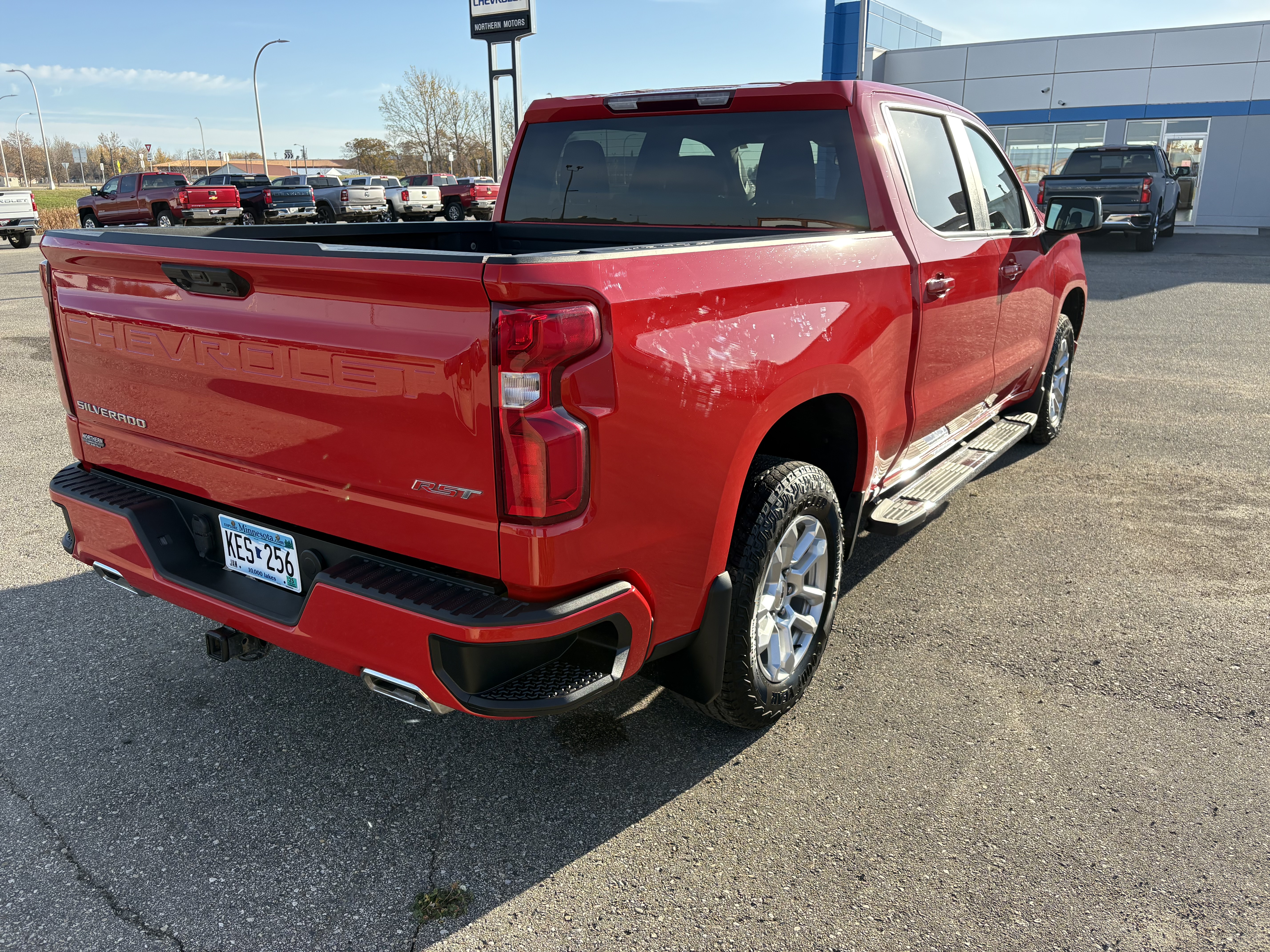 Used 2022 Chevrolet Silverado 1500 RST with VIN 2GCUDEED7N1514986 for sale in Thief River Falls, Minnesota