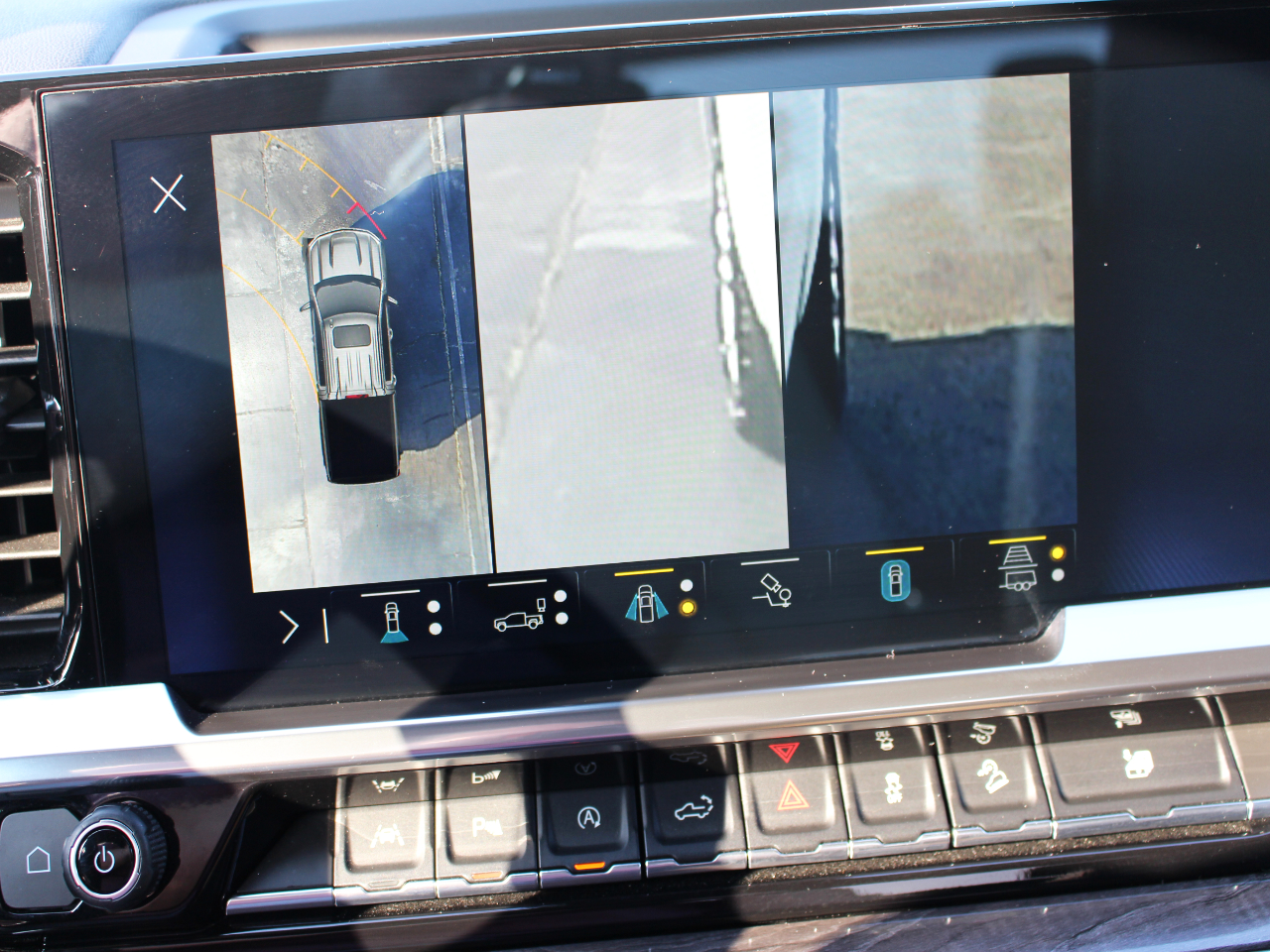 2023 Chevrolet Silverado 1500 LTZ - Photo 38