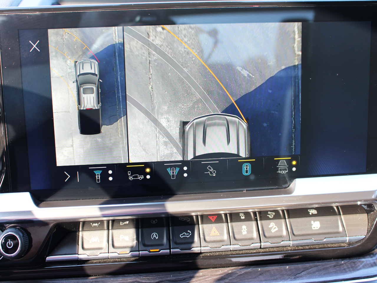 2023 Chevrolet Silverado 1500 LTZ - Photo 35