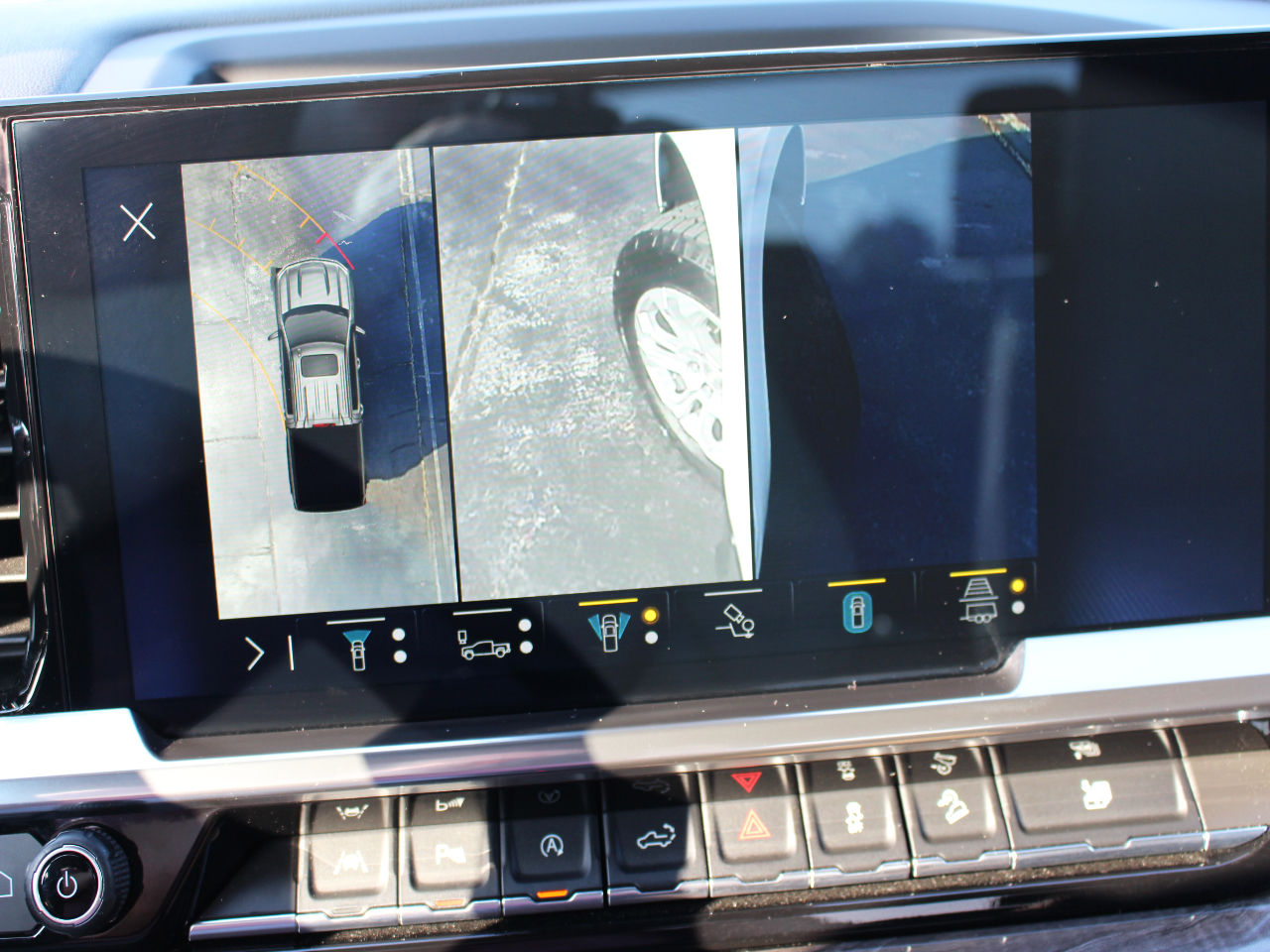 2023 Chevrolet Silverado 1500 LTZ - Photo 37