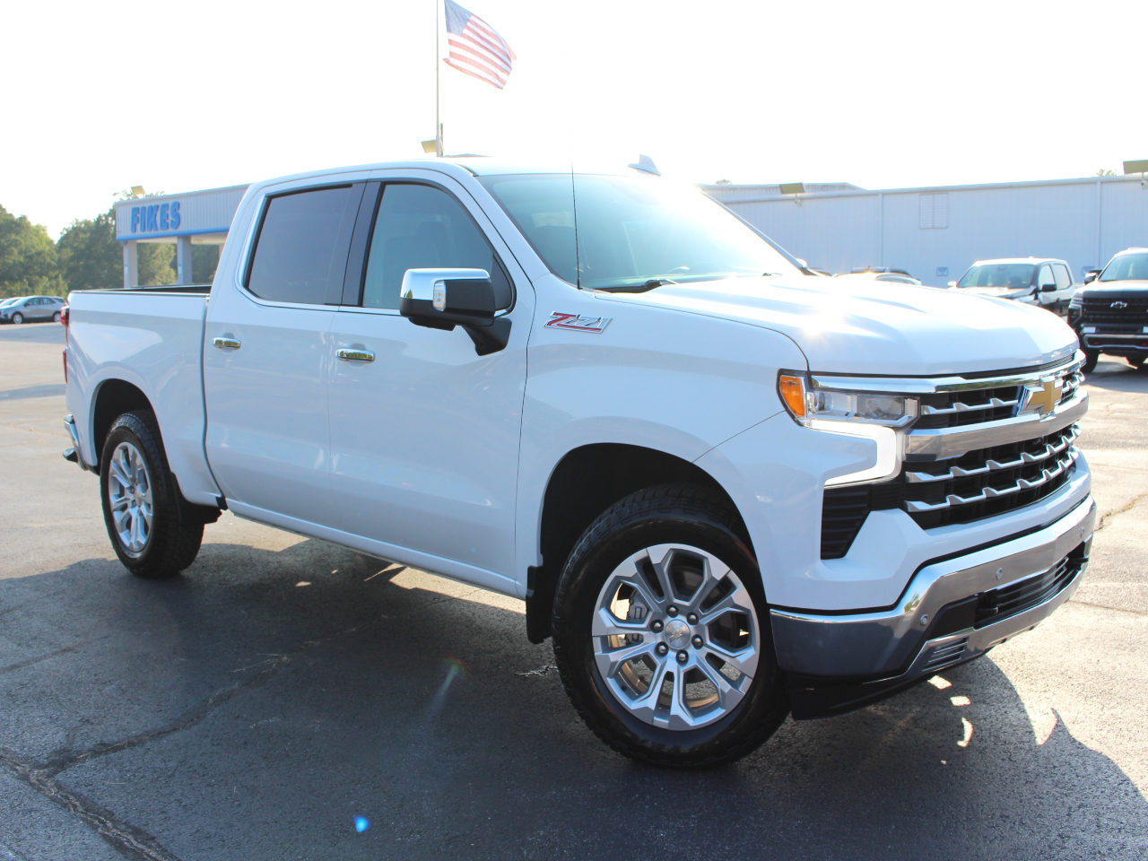 2023 Chevrolet Silverado 1500 LTZ - Photo 8