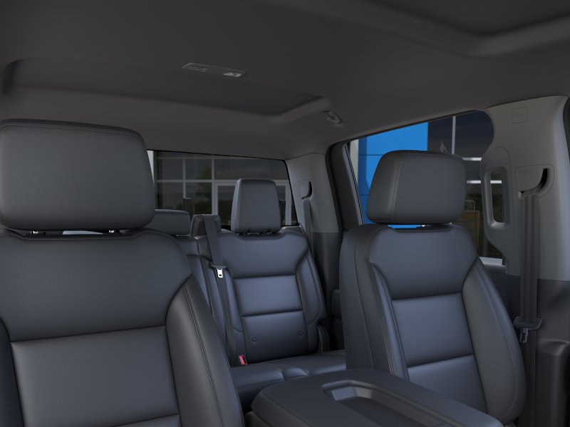 New 2026 Summit White Chevrolet WT image 24