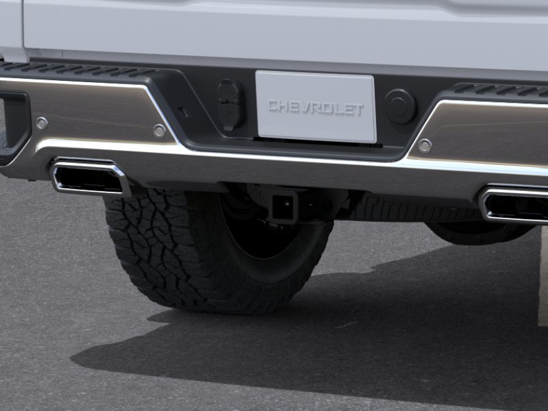 New 2026 Summit White Chevrolet LT image 39
