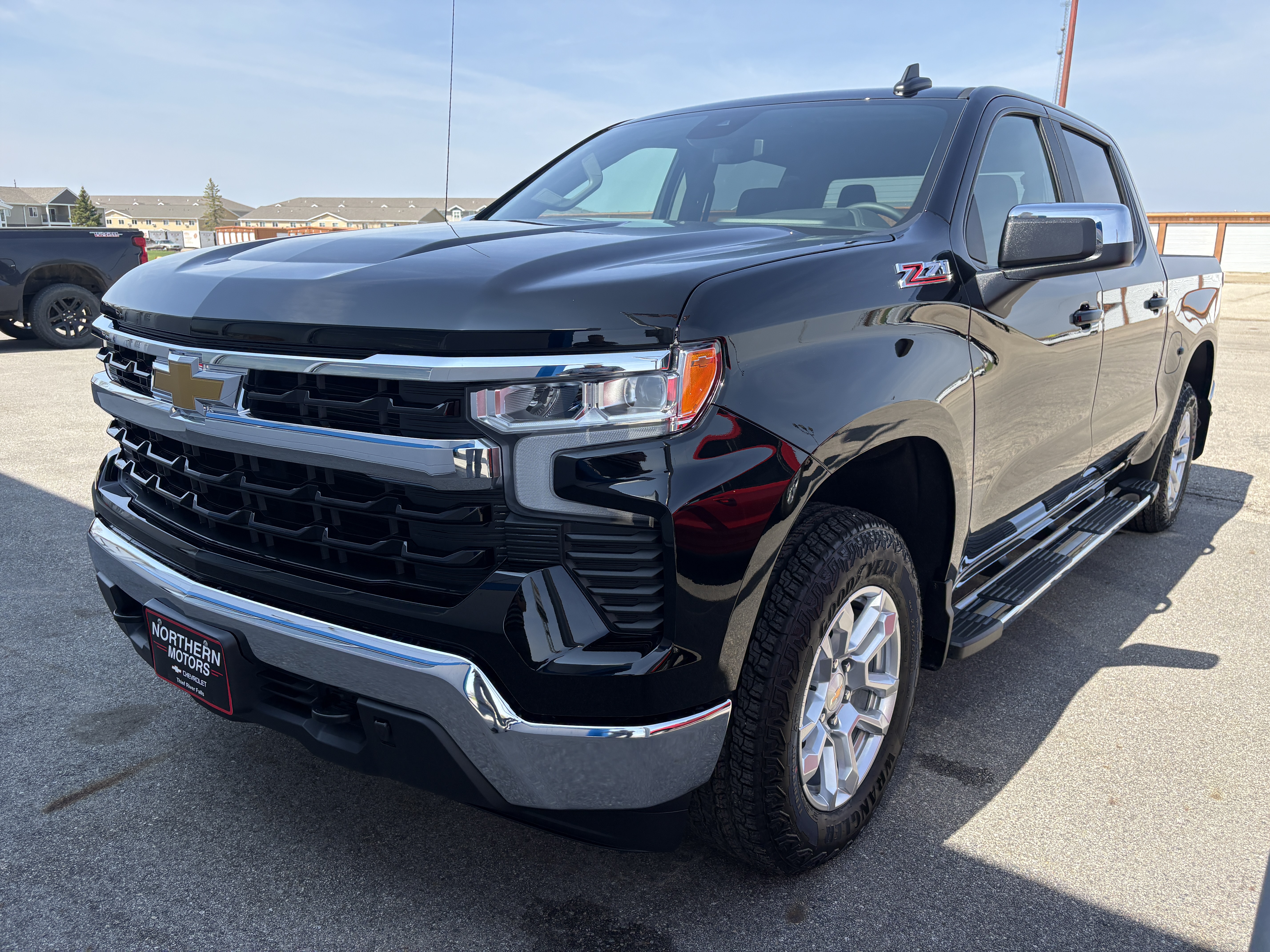 2026 Chevrolet Silverado 1500 LT - Photo 2