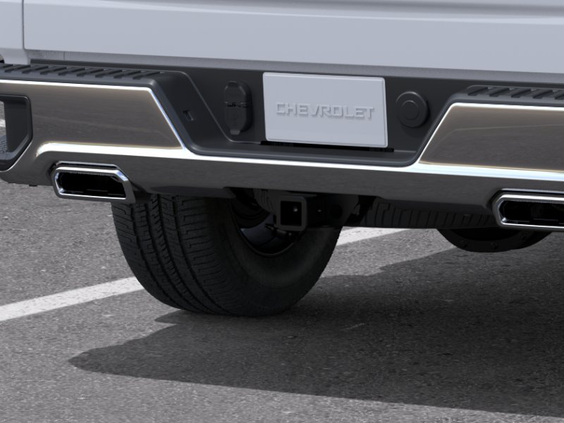 New 2026 Summit White Chevrolet LT image 31