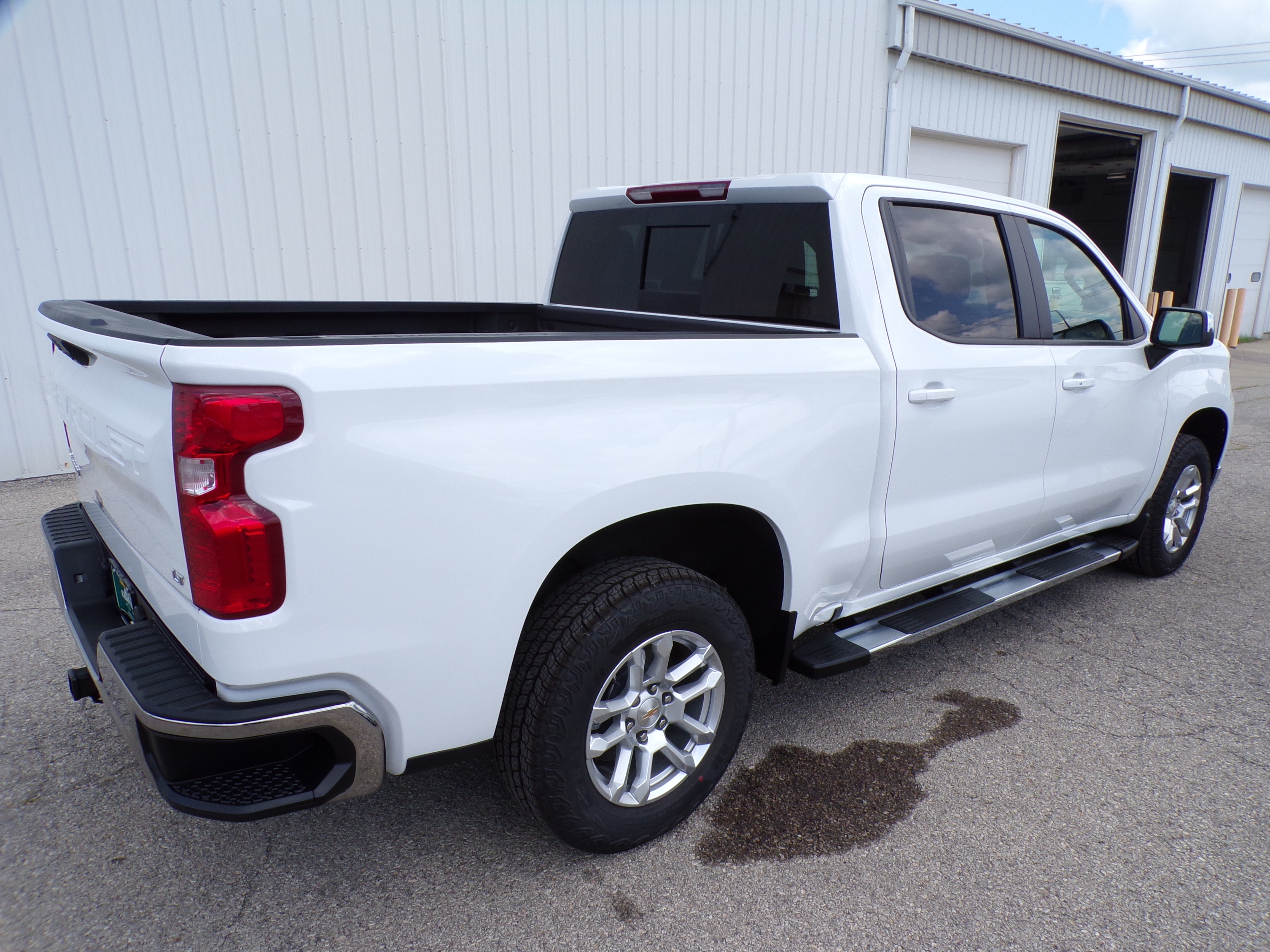 2026 Chevrolet Silverado 1500 LT - Photo 8