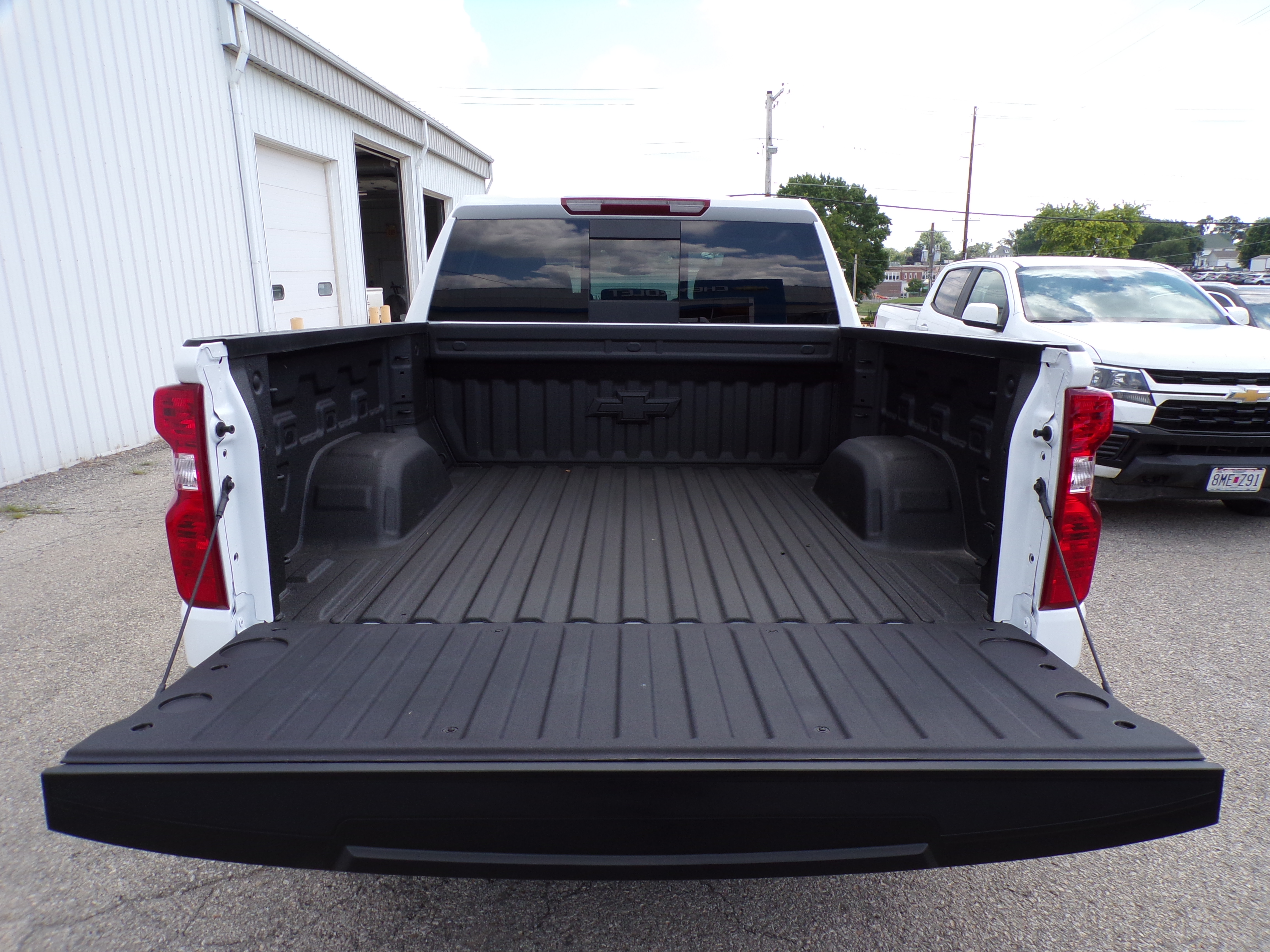 2026 Chevrolet Silverado 1500 LT - Photo 9