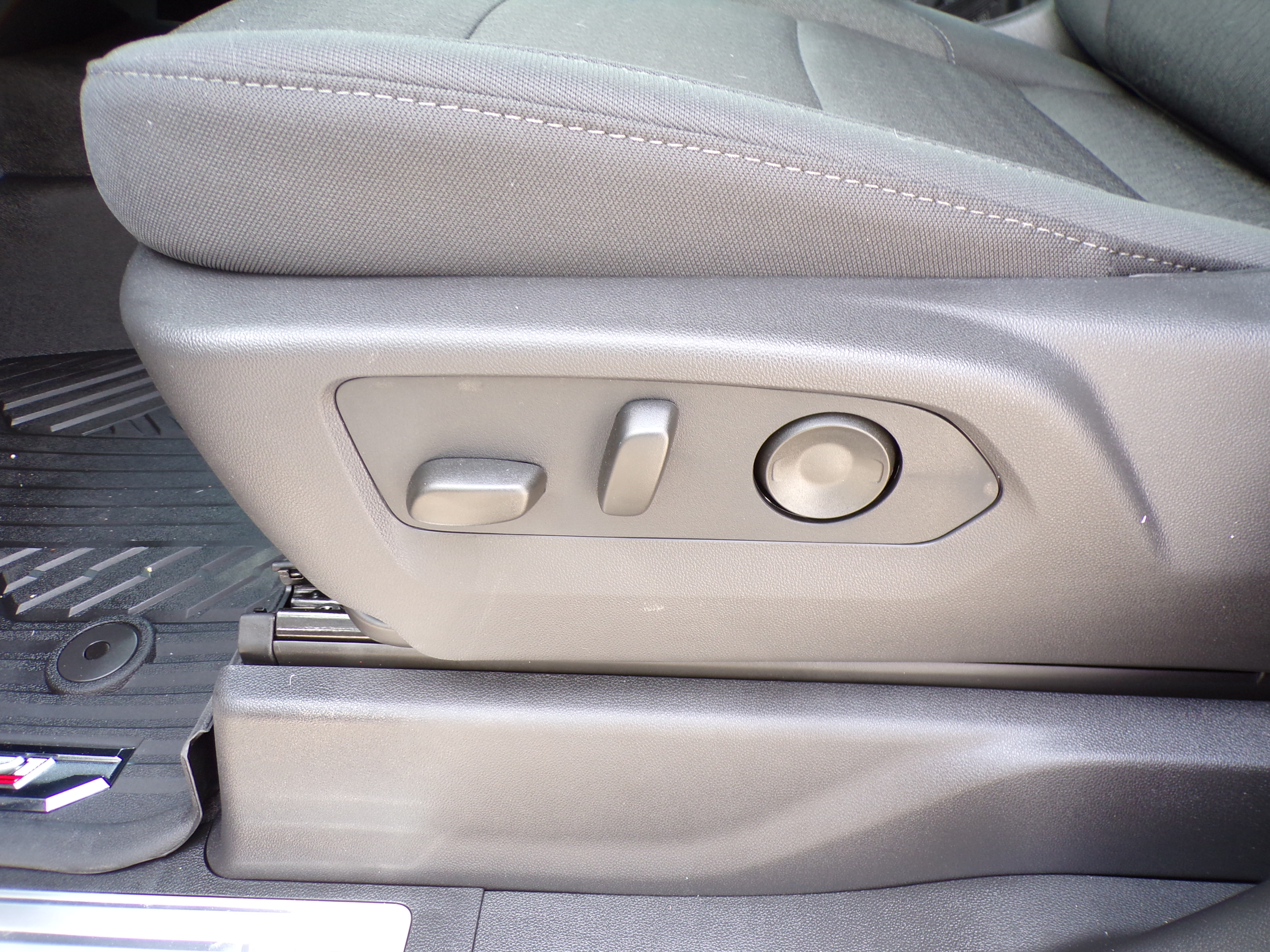 2026 Chevrolet Silverado 1500 LT - Photo 16