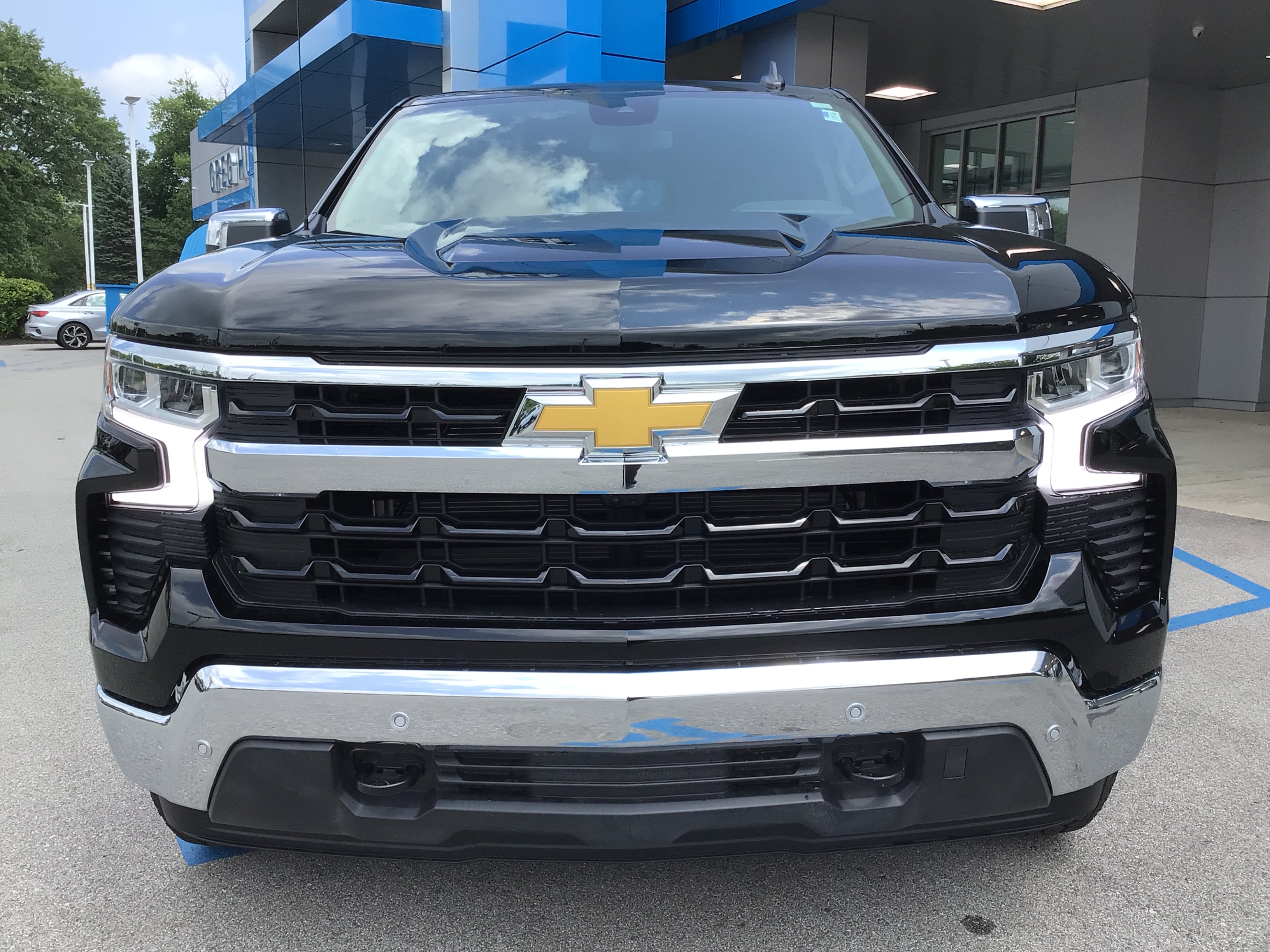 2026 Chevrolet Silverado 1500 LT - Photo 9