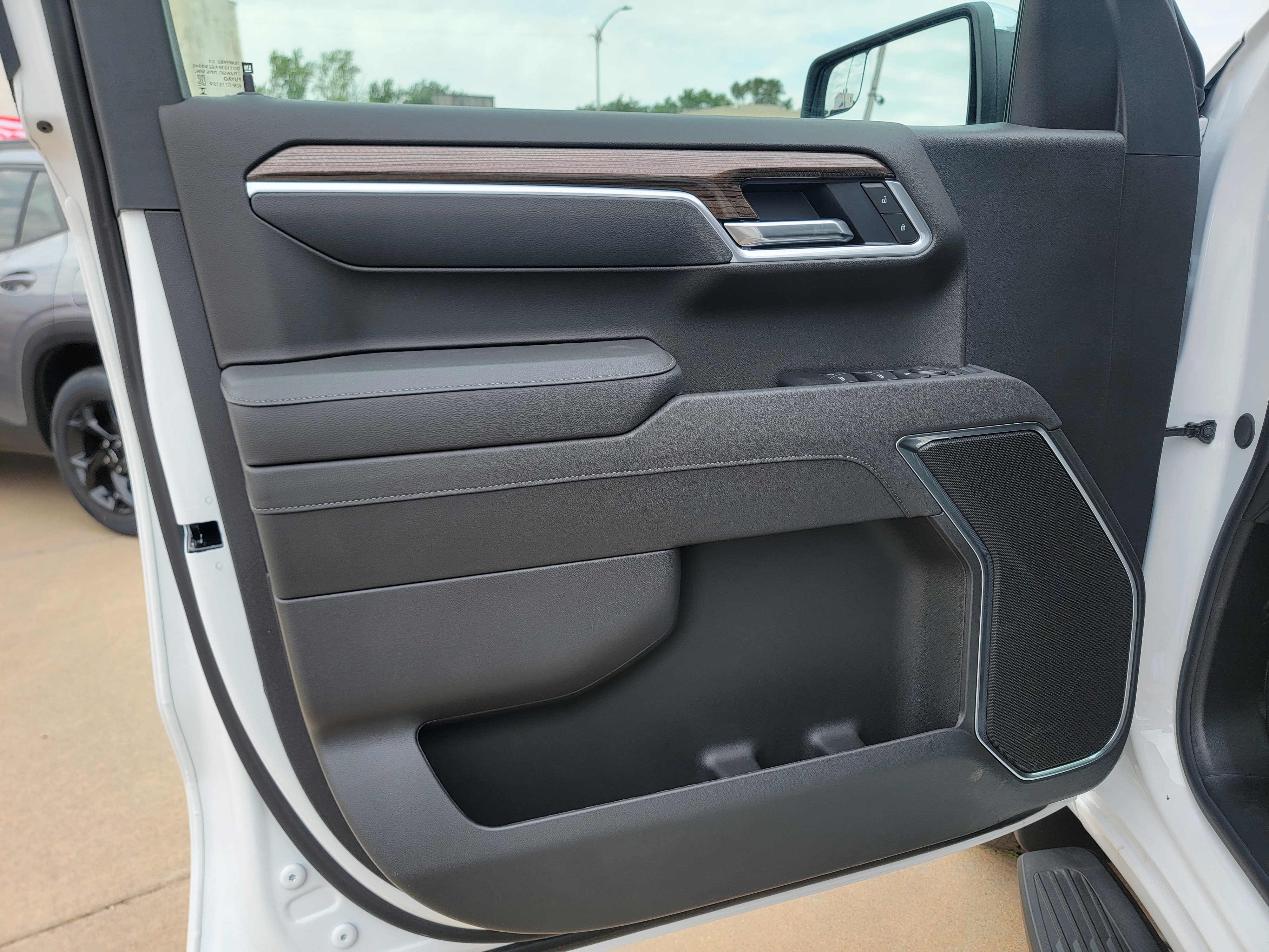 2026 Chevrolet Silverado 1500 LT - Photo 15