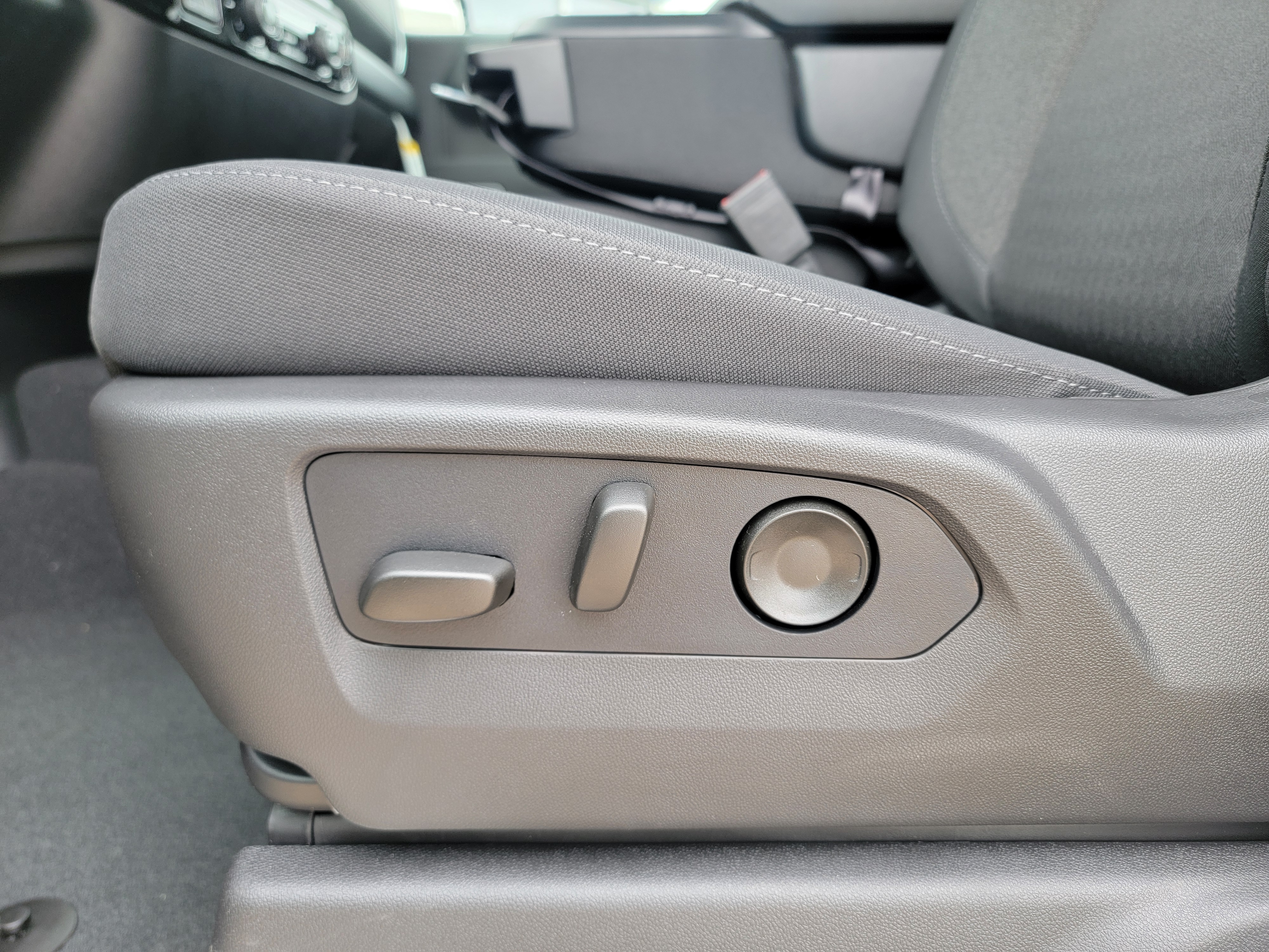 2026 Chevrolet Silverado 1500 LT - Photo 17