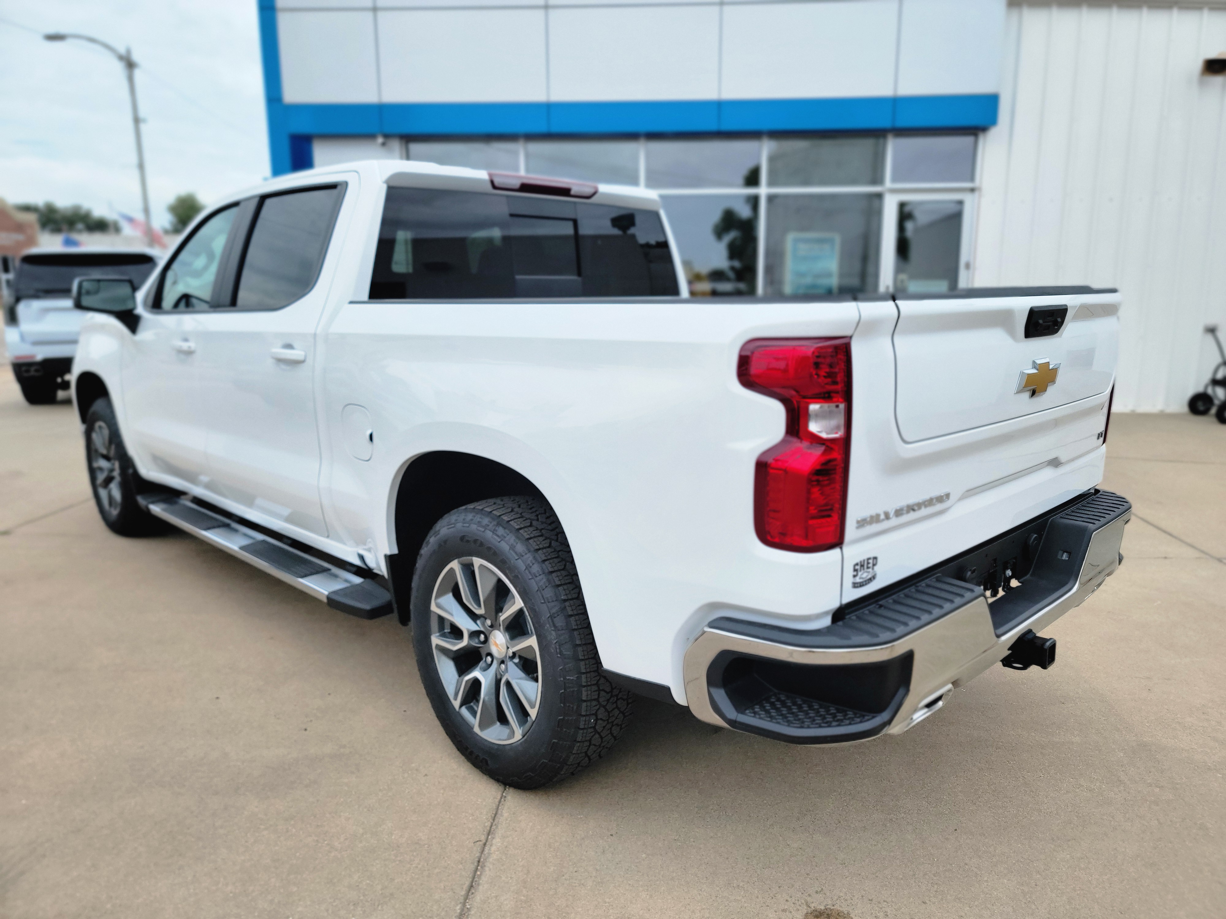 2026 Chevrolet Silverado 1500 LT - Photo 9