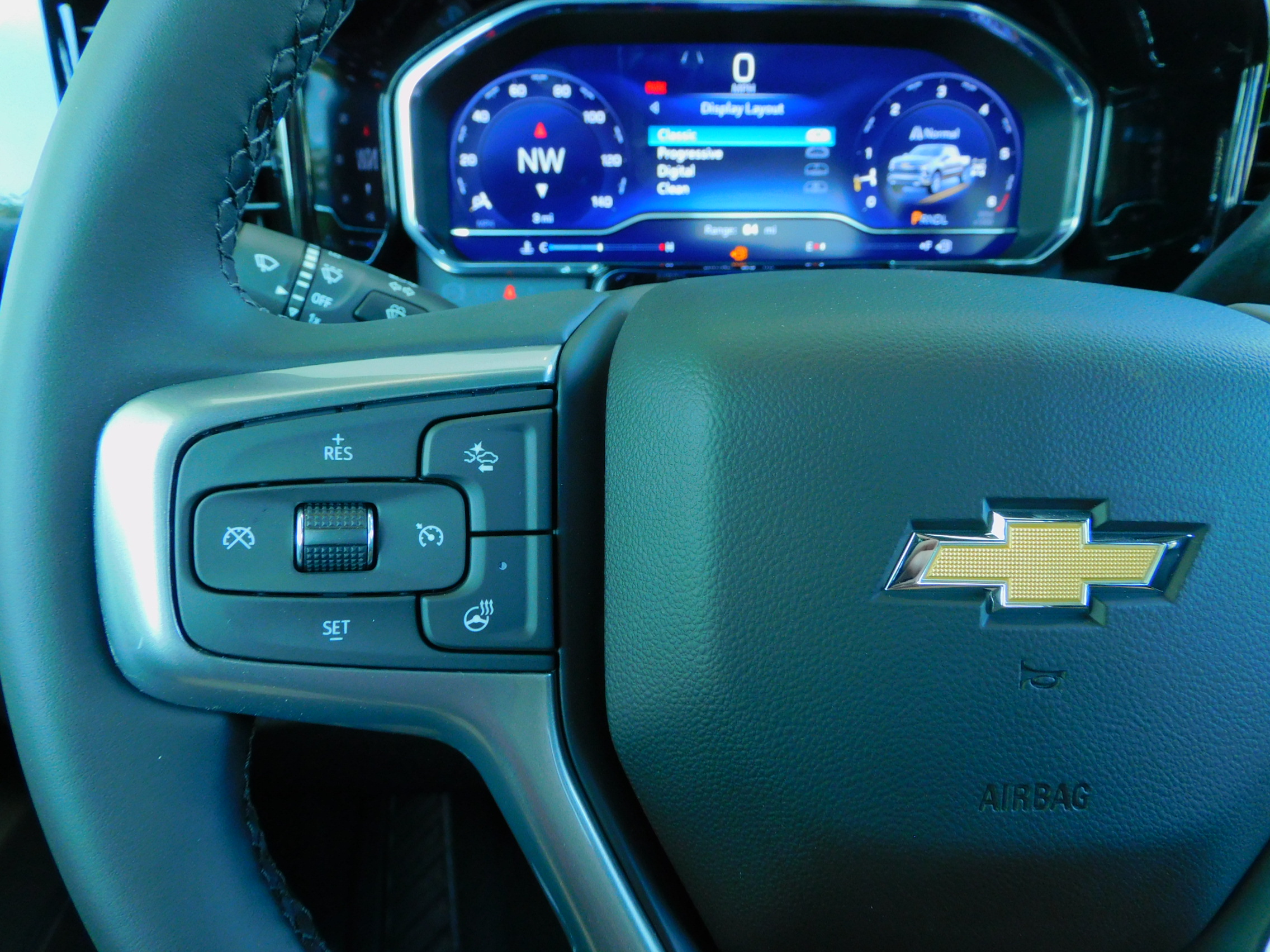 2025 Chevrolet Silverado 1500 LT photo 24