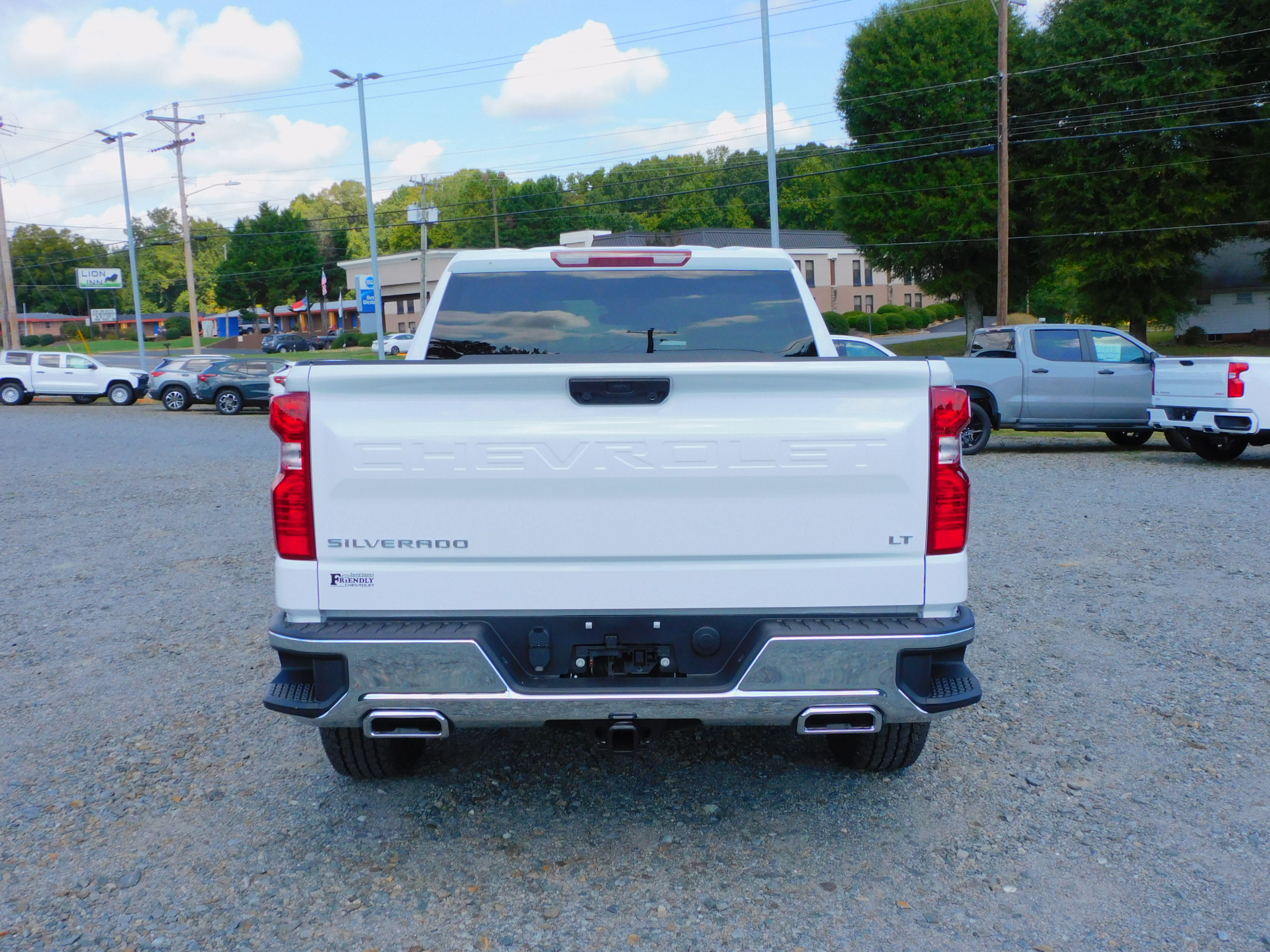 2025 Chevrolet Silverado 1500 LT photo 7