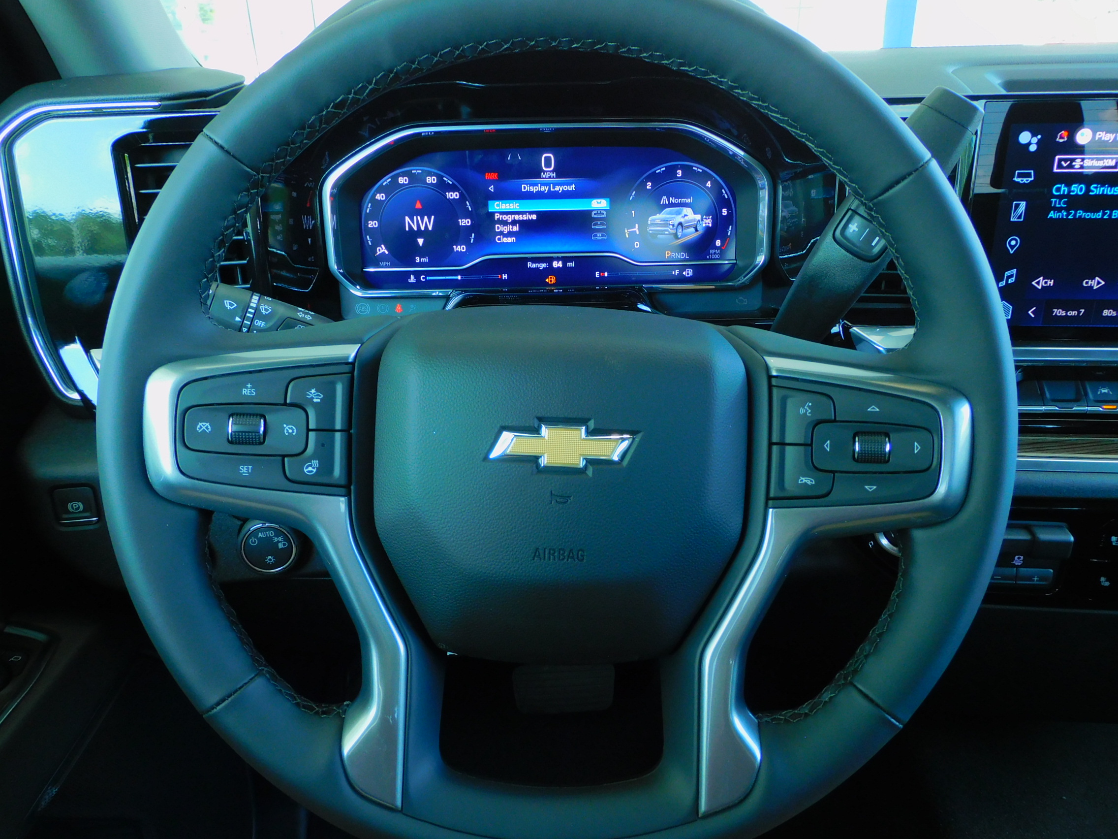 2025 Chevrolet Silverado 1500 LT photo 23