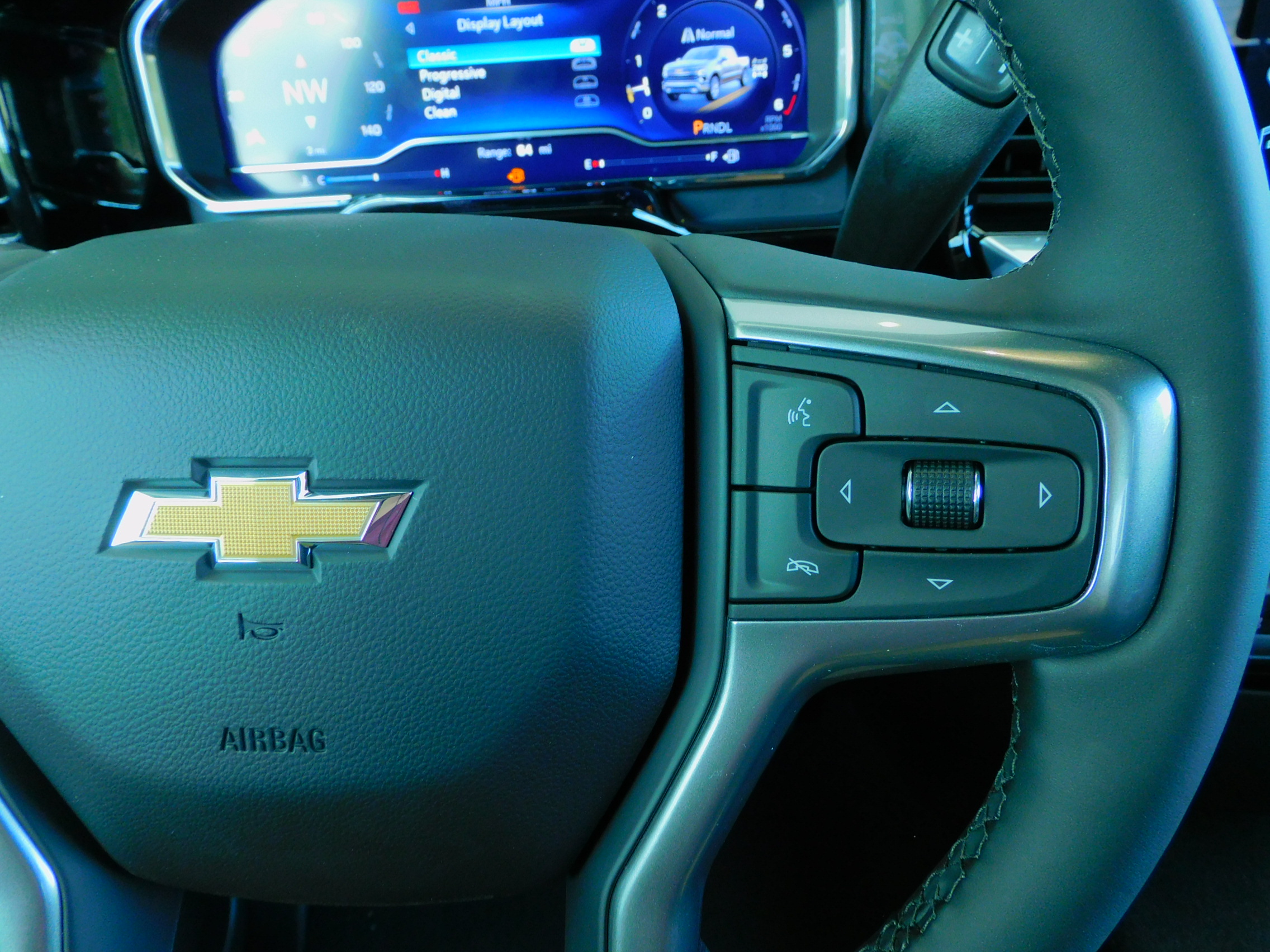 2025 Chevrolet Silverado 1500 LT photo 25