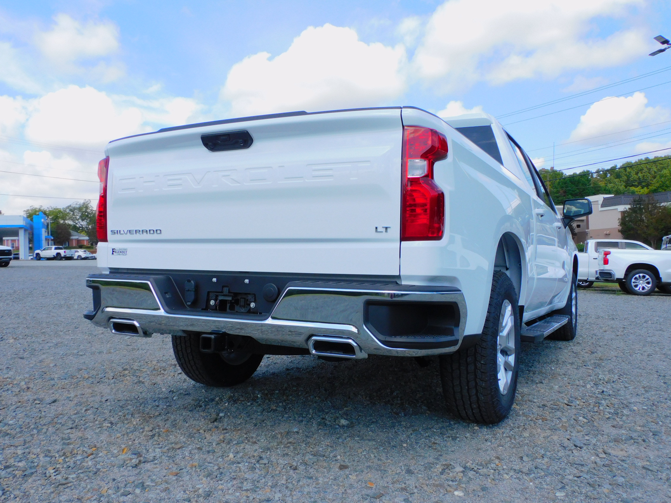 2025 Chevrolet Silverado 1500 LT photo 9