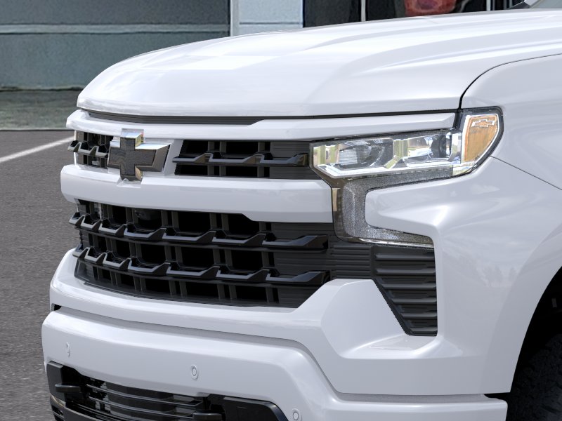 New 2026 Summit White Chevrolet RST image 13