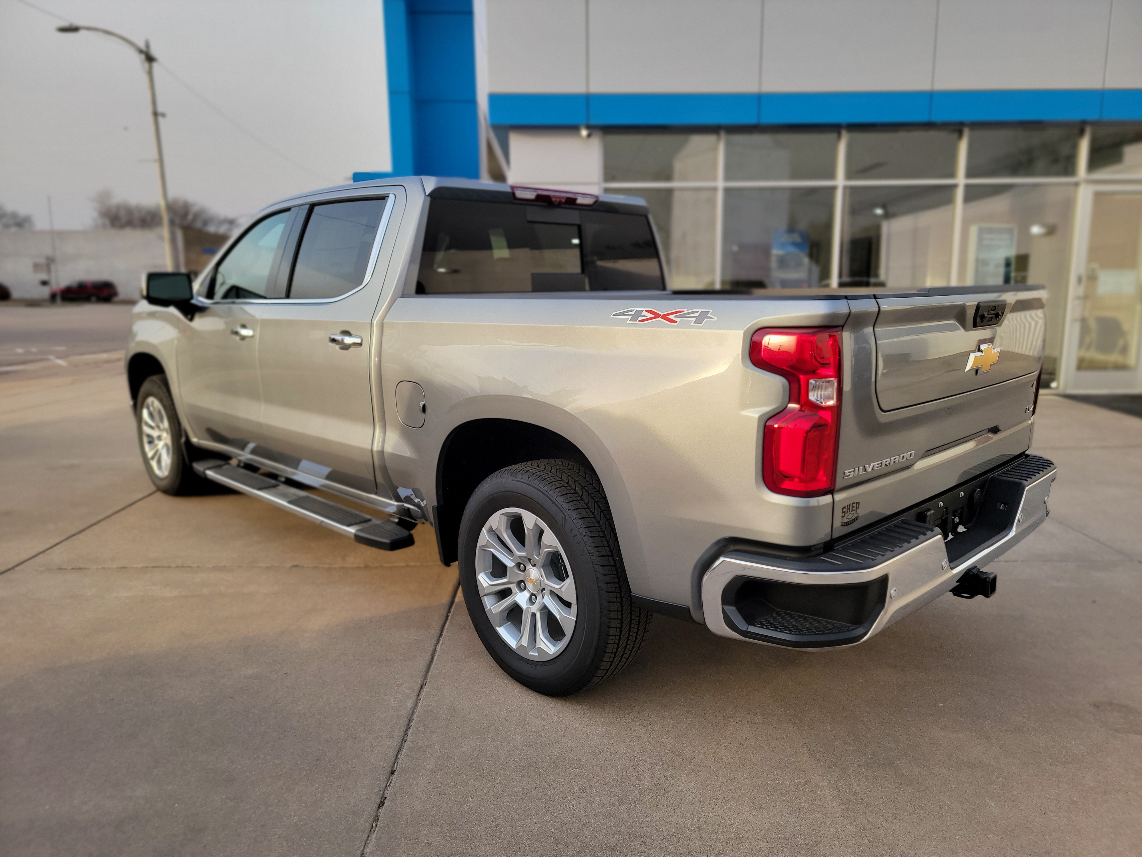 2026 Chevrolet Silverado 1500 LTZ - Photo 9