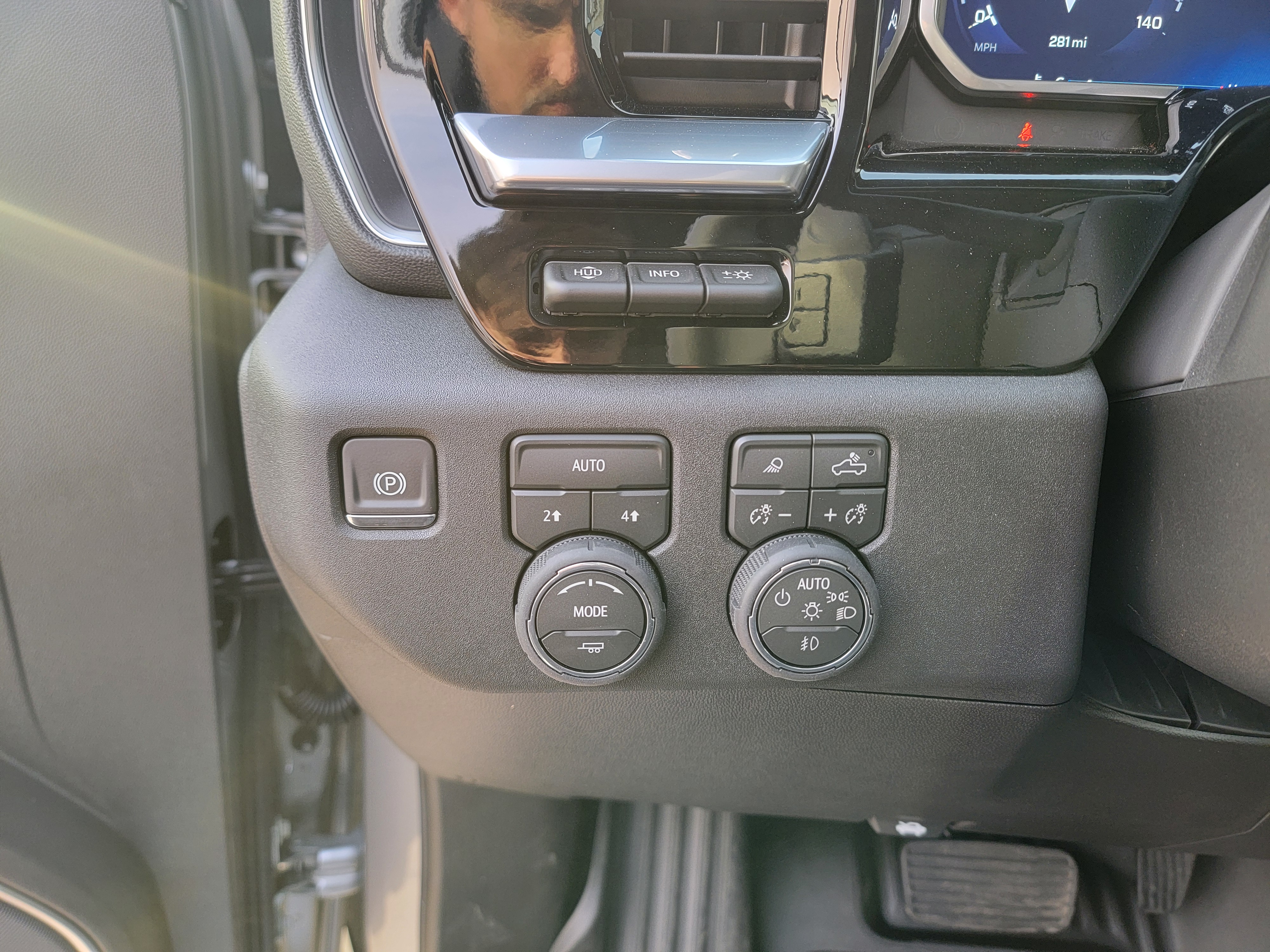 2026 Chevrolet Silverado 1500 LTZ - Photo 20