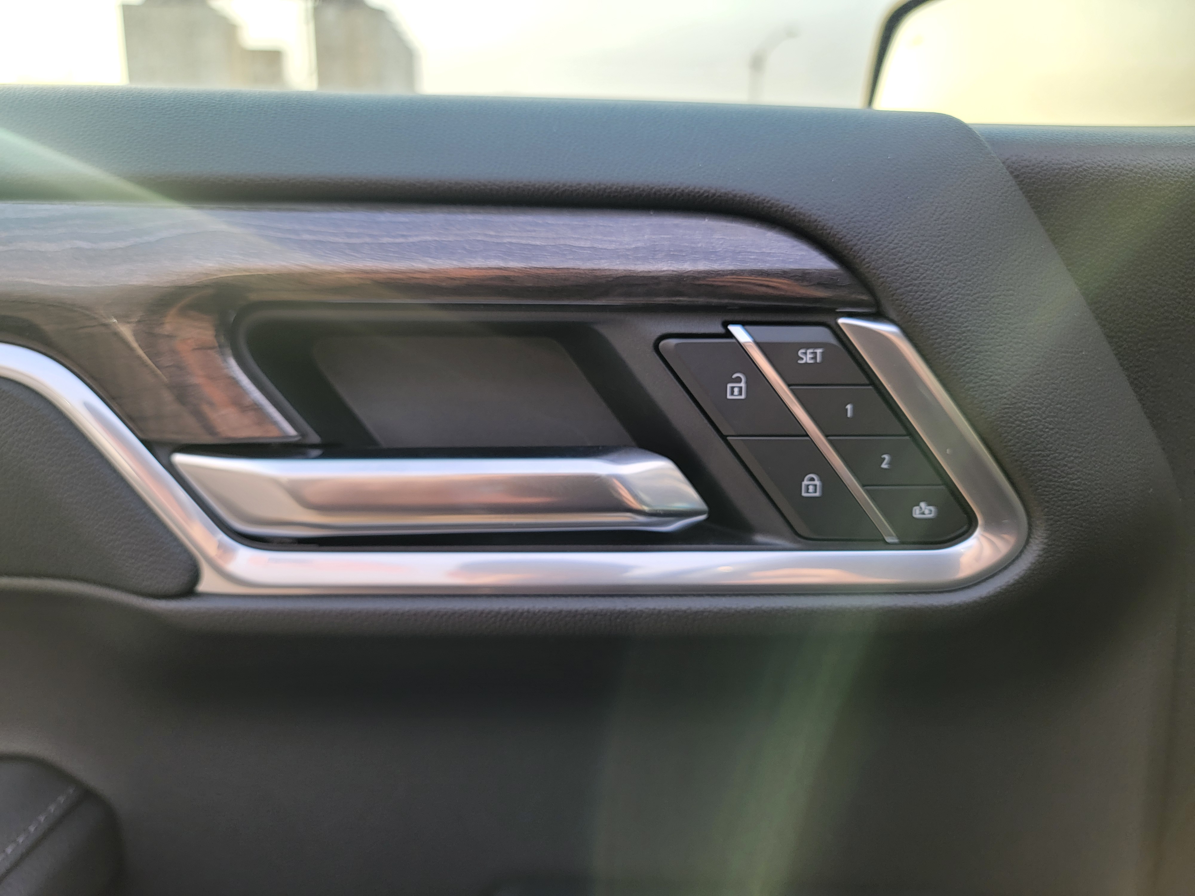 2026 Chevrolet Silverado 1500 LTZ - Photo 14