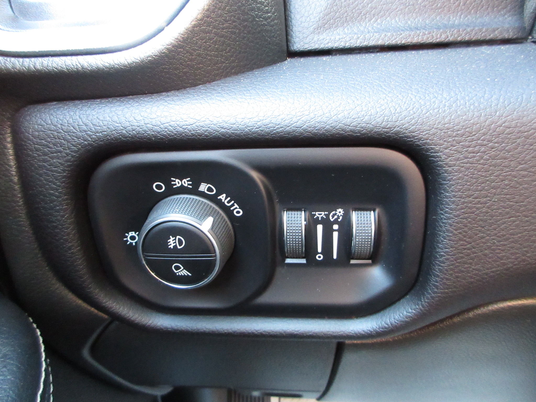 2023 RAM Ram 3500 Pickup Laramie - Photo 12