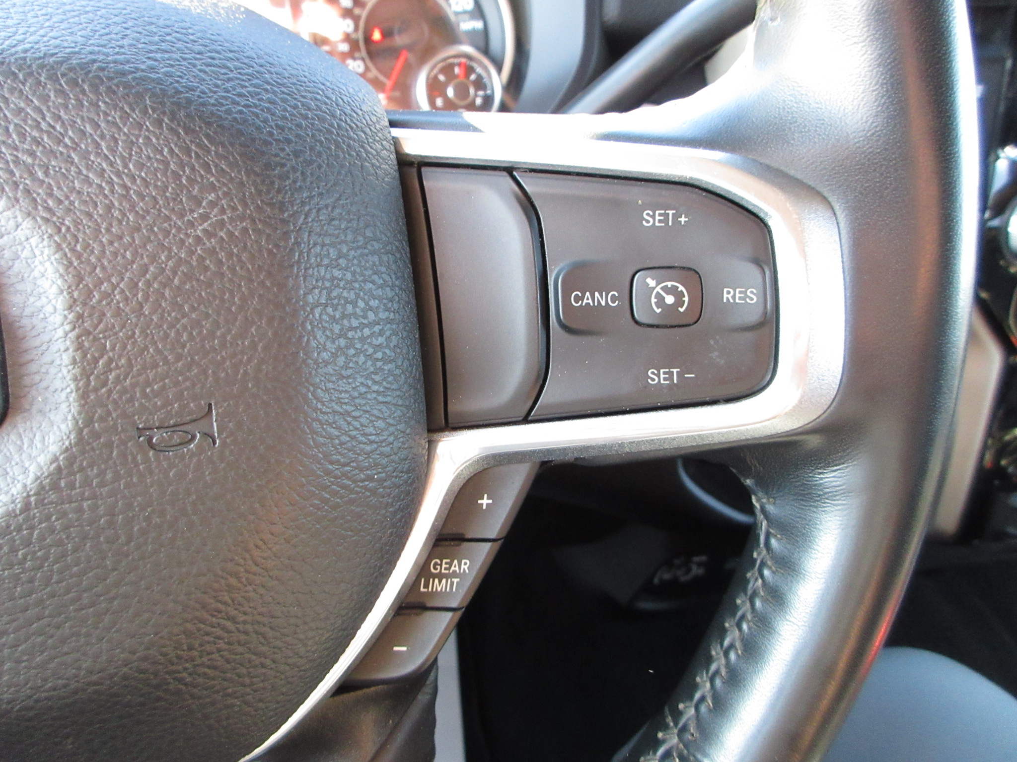 2023 RAM Ram 3500 Pickup Laramie - Photo 10