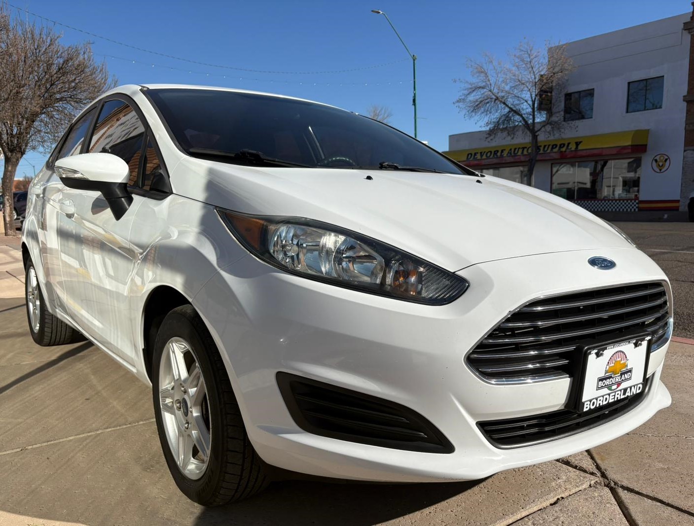 Used 2019 Ford Fiesta SE with VIN 3FADP4BJ7KM118417 for sale in Douglas, AZ