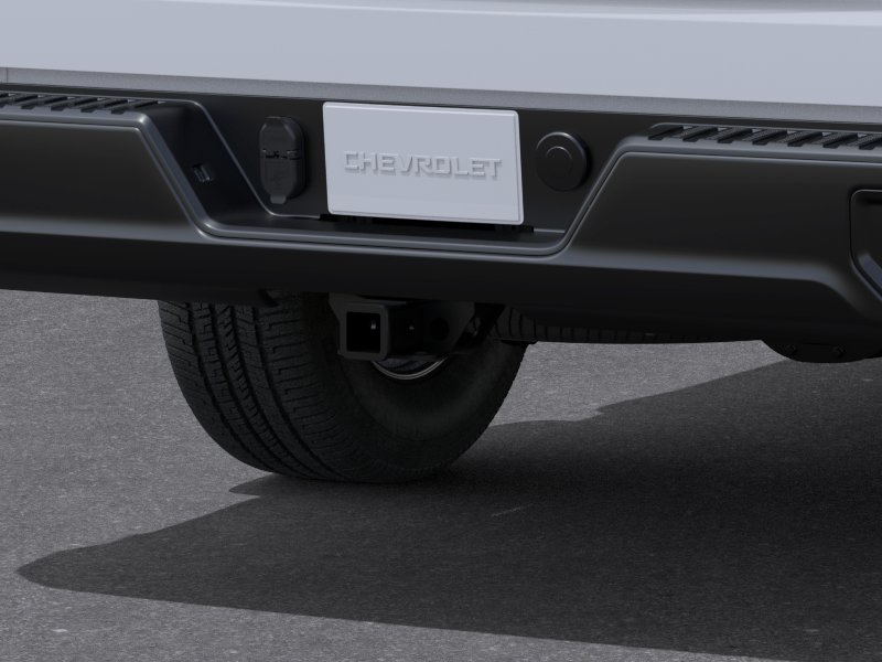 New 2026 Summit White Chevrolet WT image 38