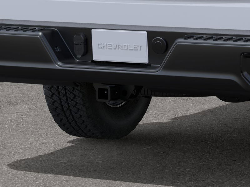 New 2026 Summit White Chevrolet WT image 38