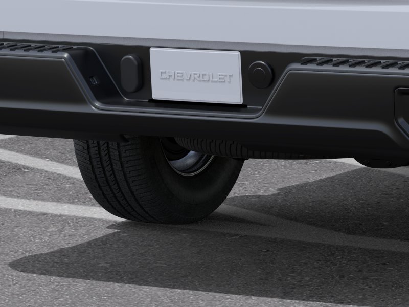 New 2026 Summit White Chevrolet WT image 14