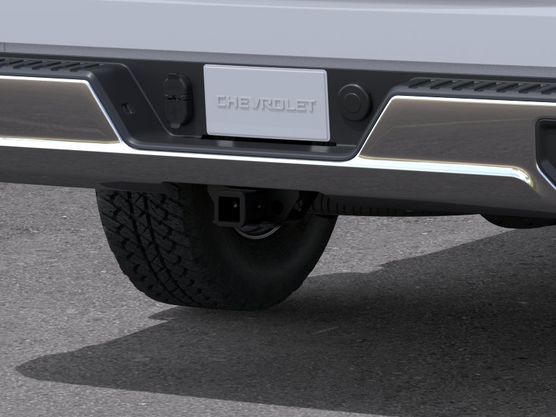 New 2026 Summit White Chevrolet WT image 38