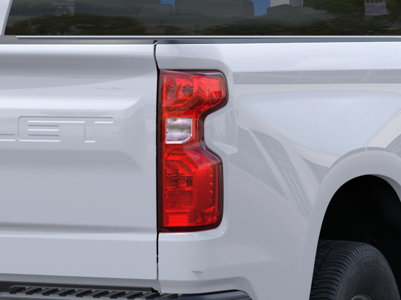 New 2026 Summit White Chevrolet WT image 35
