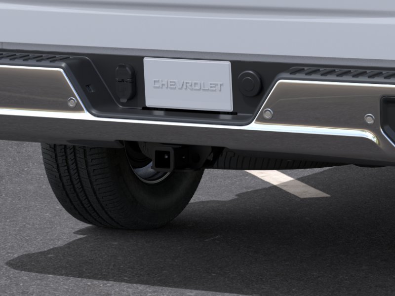 New 2026 Summit White Chevrolet WT image 38