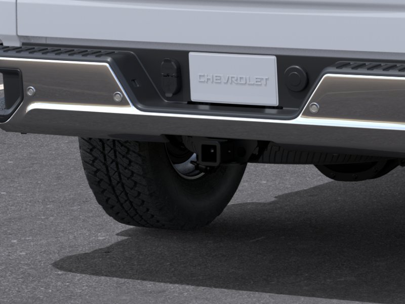 New 2026 Summit White Chevrolet WT image 14