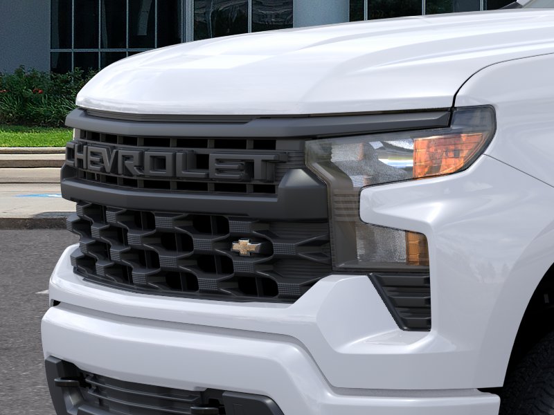 New 2026 Summit White Chevrolet Custom image 37