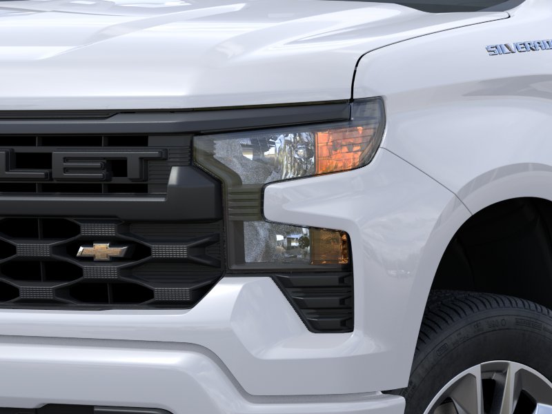 New 2026 Summit White Chevrolet Custom image 34