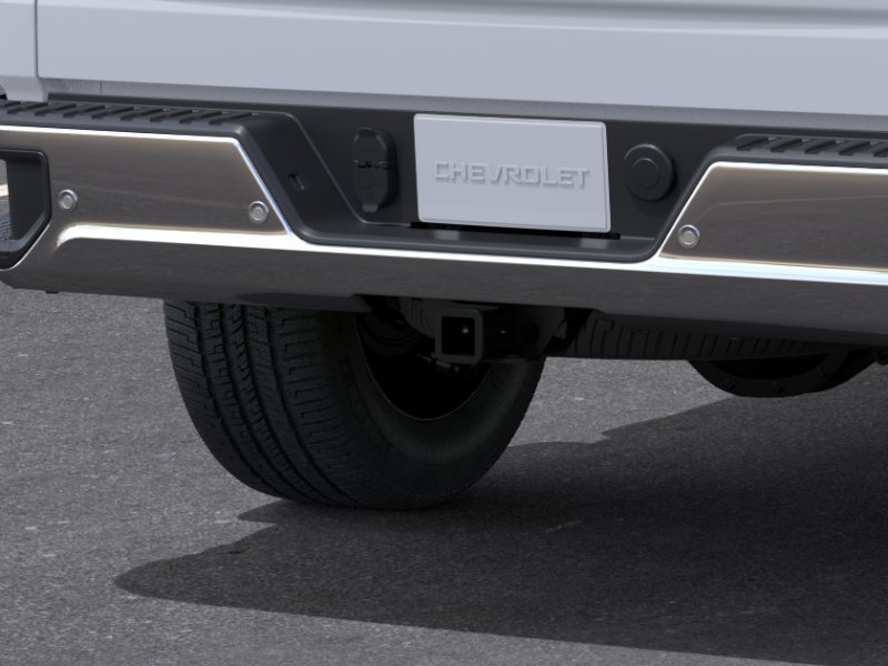 New 2026 Summit White Chevrolet LT image 40