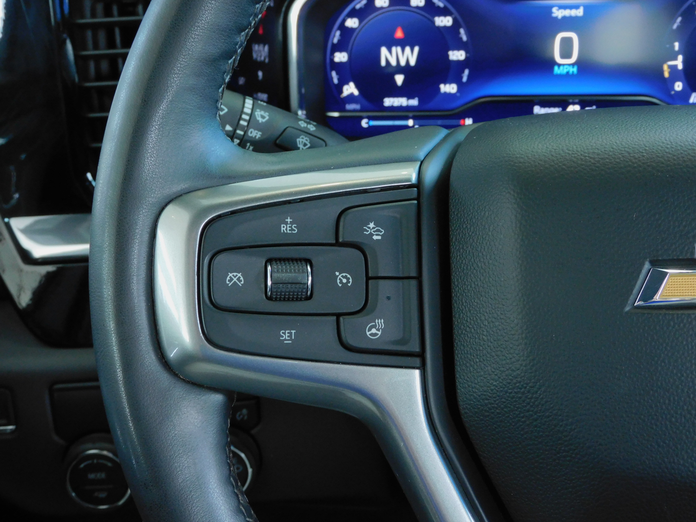2024 Chevrolet Silverado 1500 LT photo 24