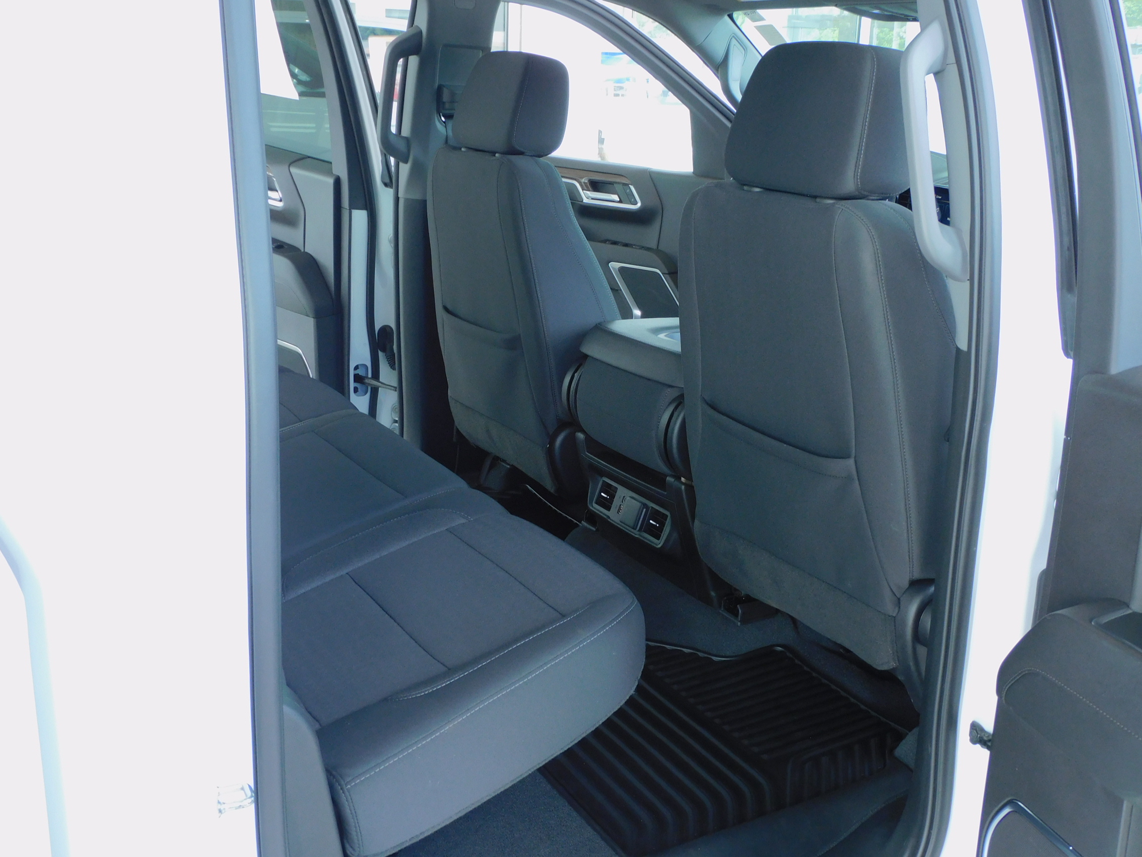 2024 Chevrolet Silverado 1500 LT photo 20