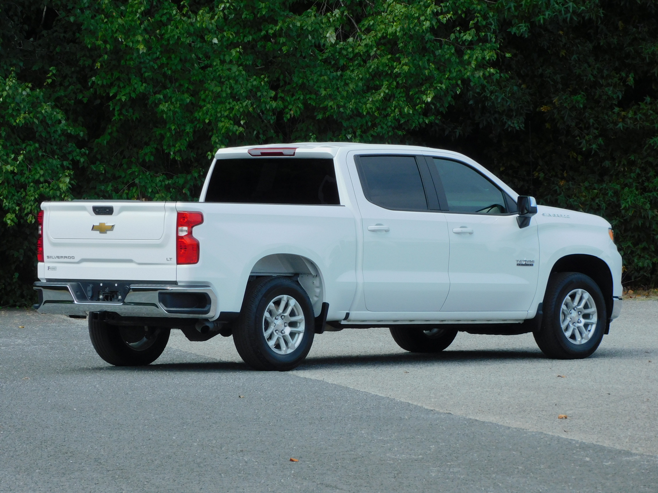 2024 Chevrolet Silverado 1500 LT photo 6