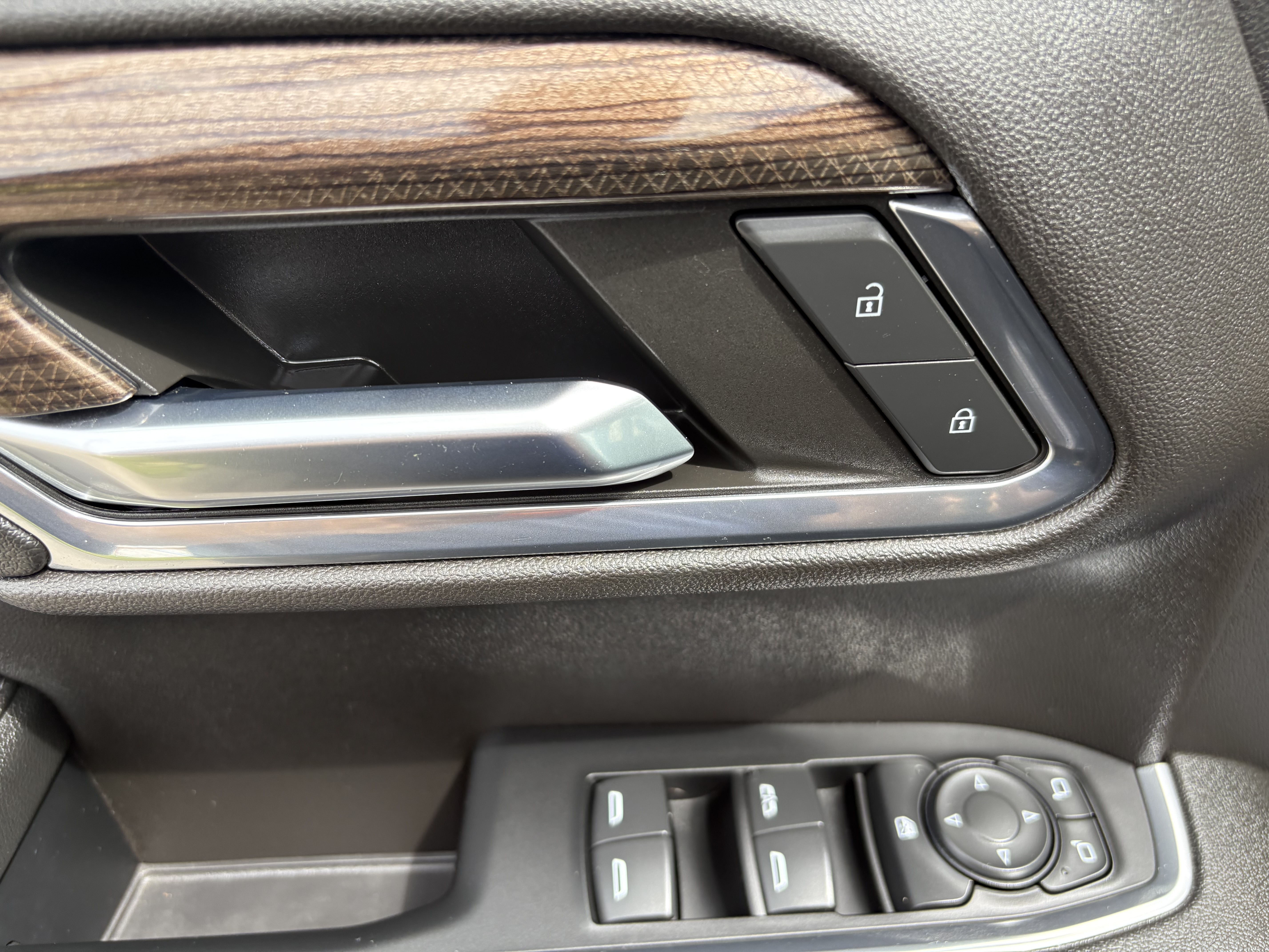 2023 Chevrolet Silverado 1500 LT Trail Boss - Photo 11