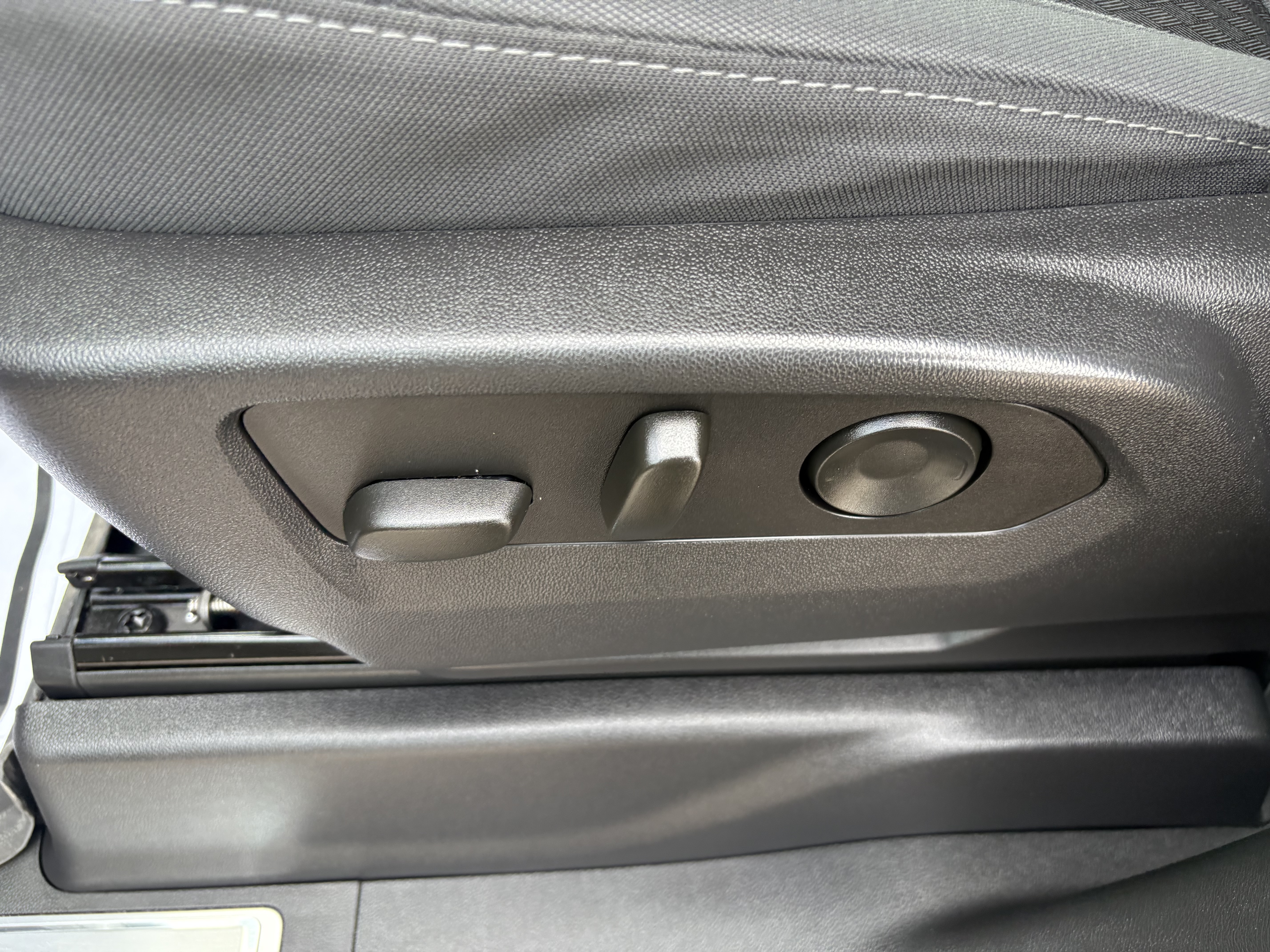 2023 Chevrolet Silverado 1500 LT Trail Boss - Photo 9