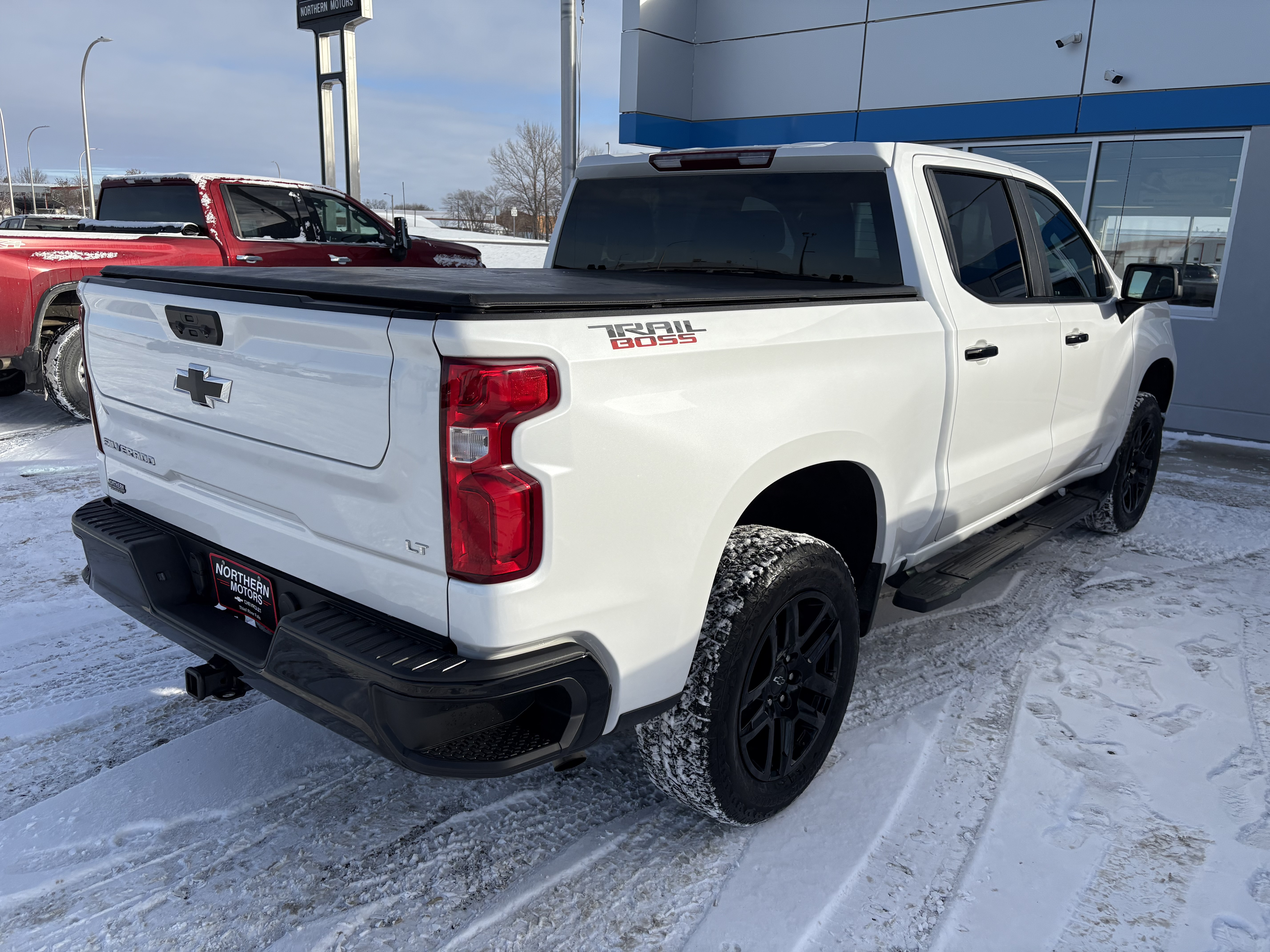 Used 2024 Chevrolet Silverado 1500 LT Trail Boss with VIN 3GCPDFEKXRG133373 for sale in Thief River Falls, Minnesota